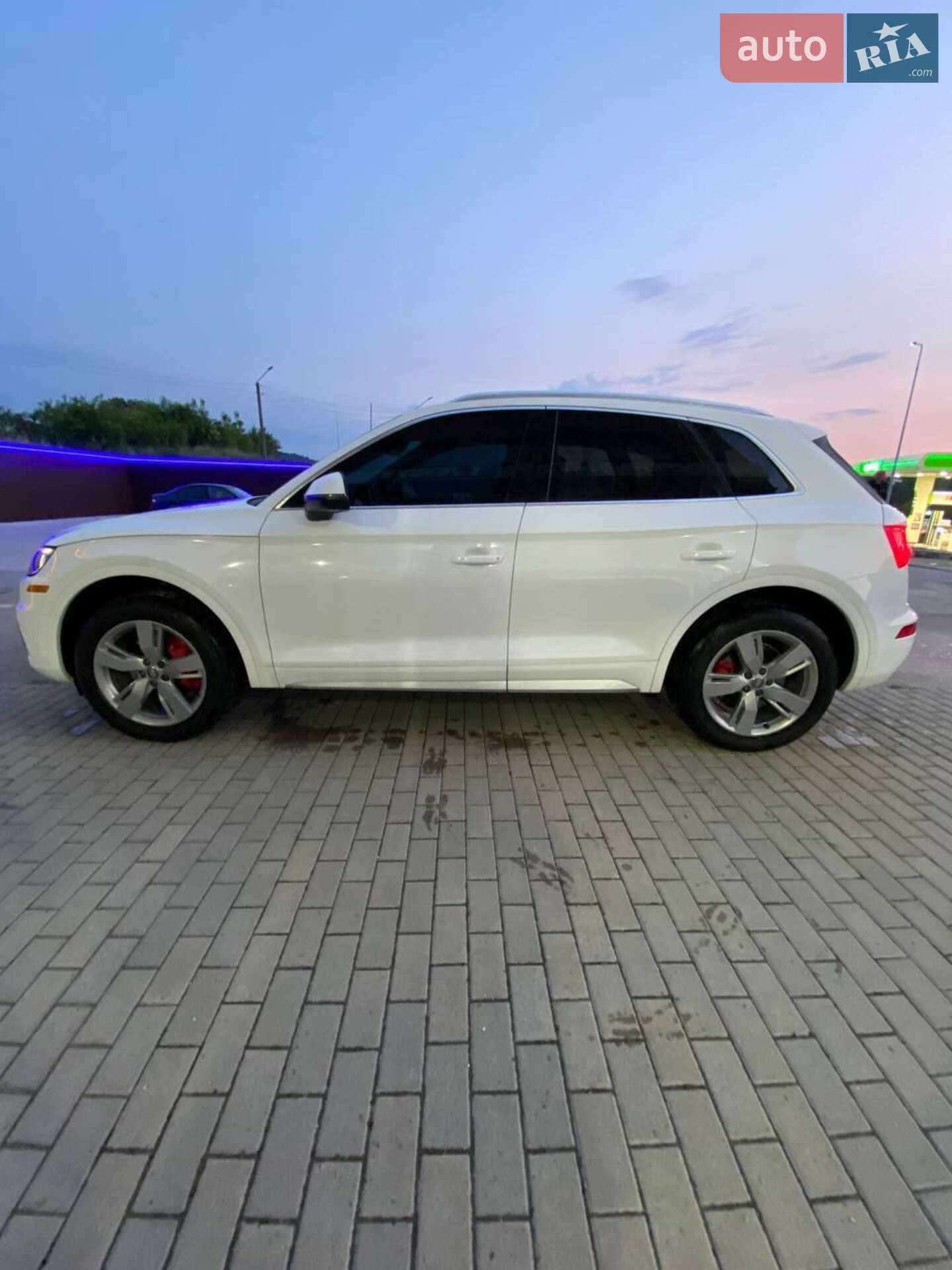Audi Q5 2017 VIN WA1BNAFY0J2097259 фото оголошення 3 з 21