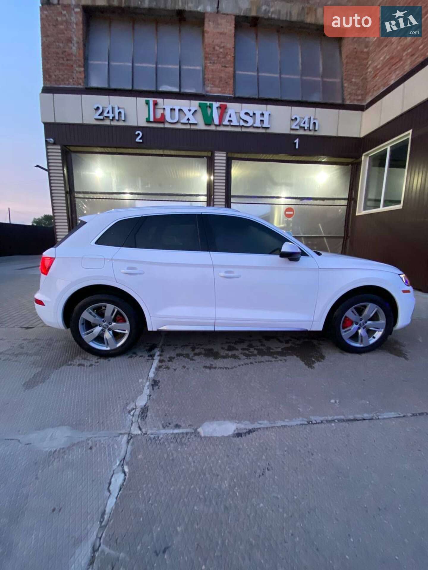 Audi Q5 2017 VIN WA1BNAFY0J2097259 фото оголошення 6 з 21