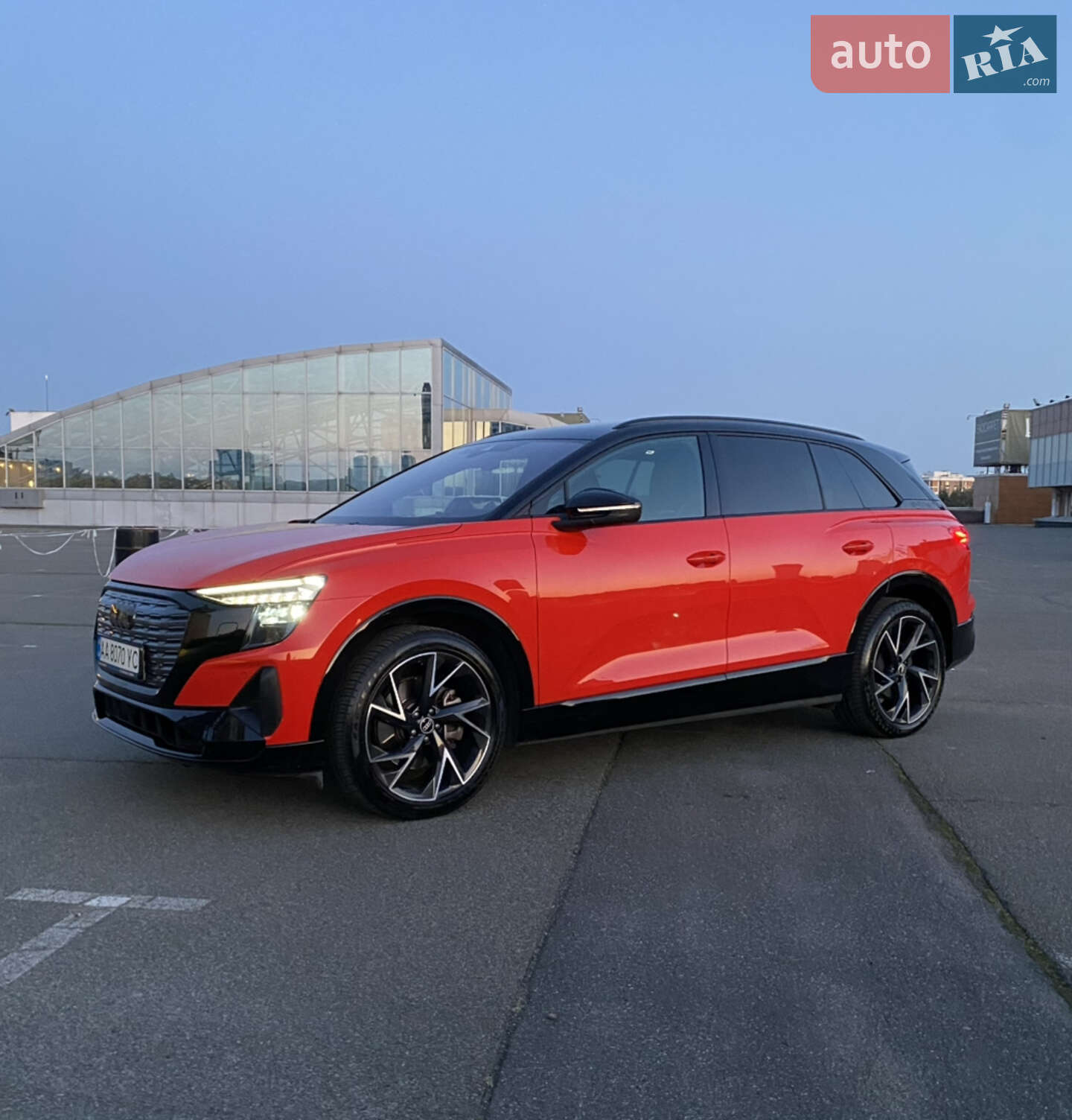 Audi Q5 e-tron 2022 VIN LSV1C5G48N2010060 фото оголошення 8 з 36