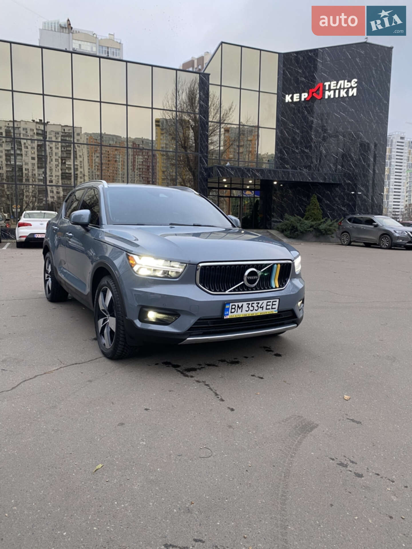 Volvo XC40 2020 VIN YV4162UK2M2462139 фото оголошення 4 з 37