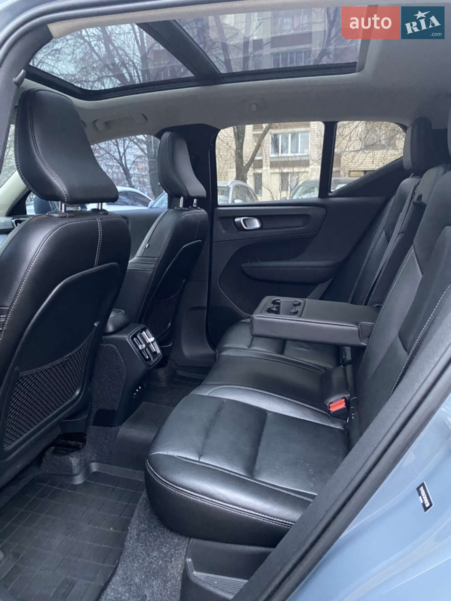 Volvo XC40 2020 VIN YV4162UK2M2462139 фото оголошення 29 з 37