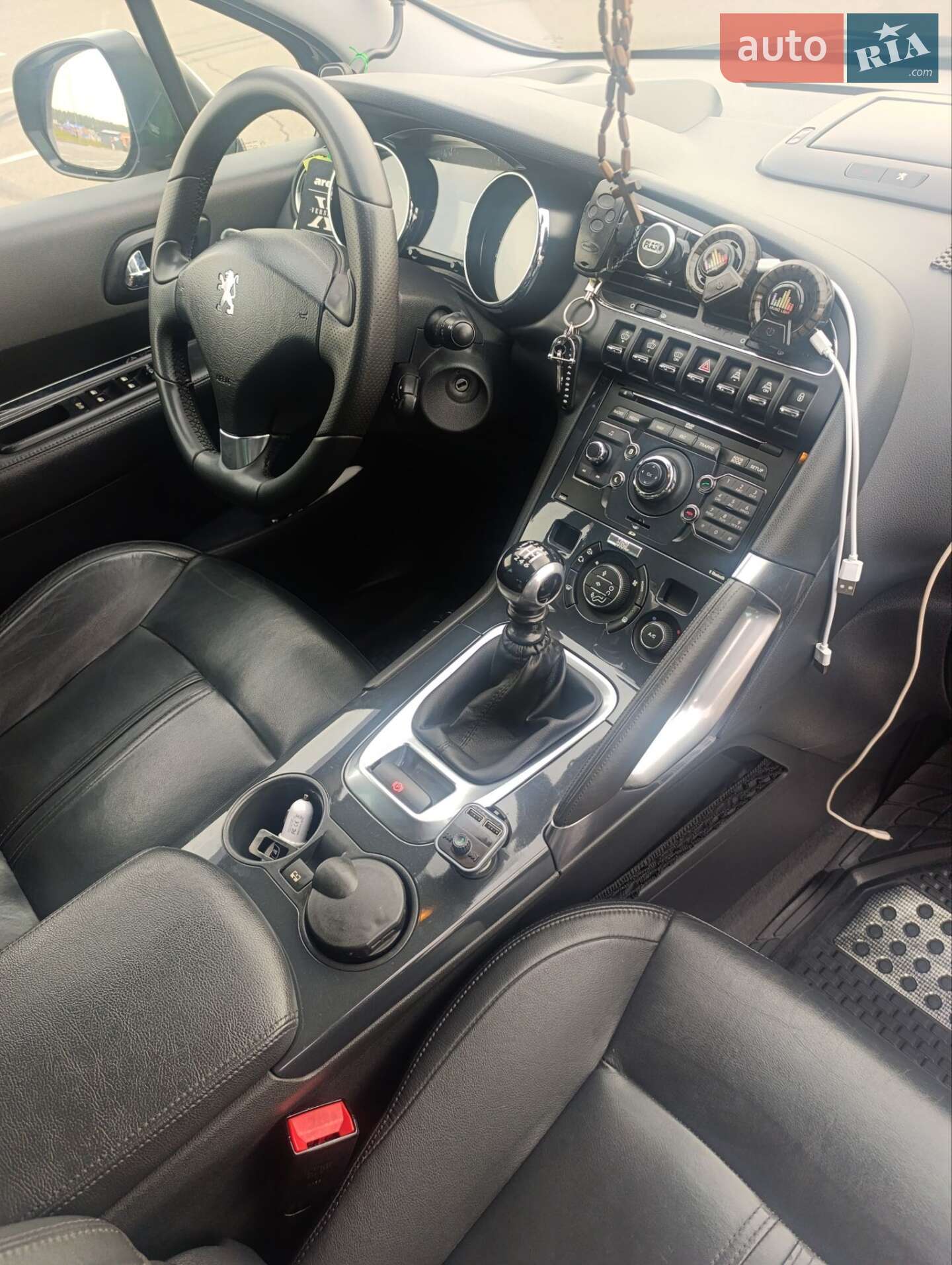 Peugeot 3008 2010 VIN VF30URHE8AS263703 фото оголошення 4 з 82