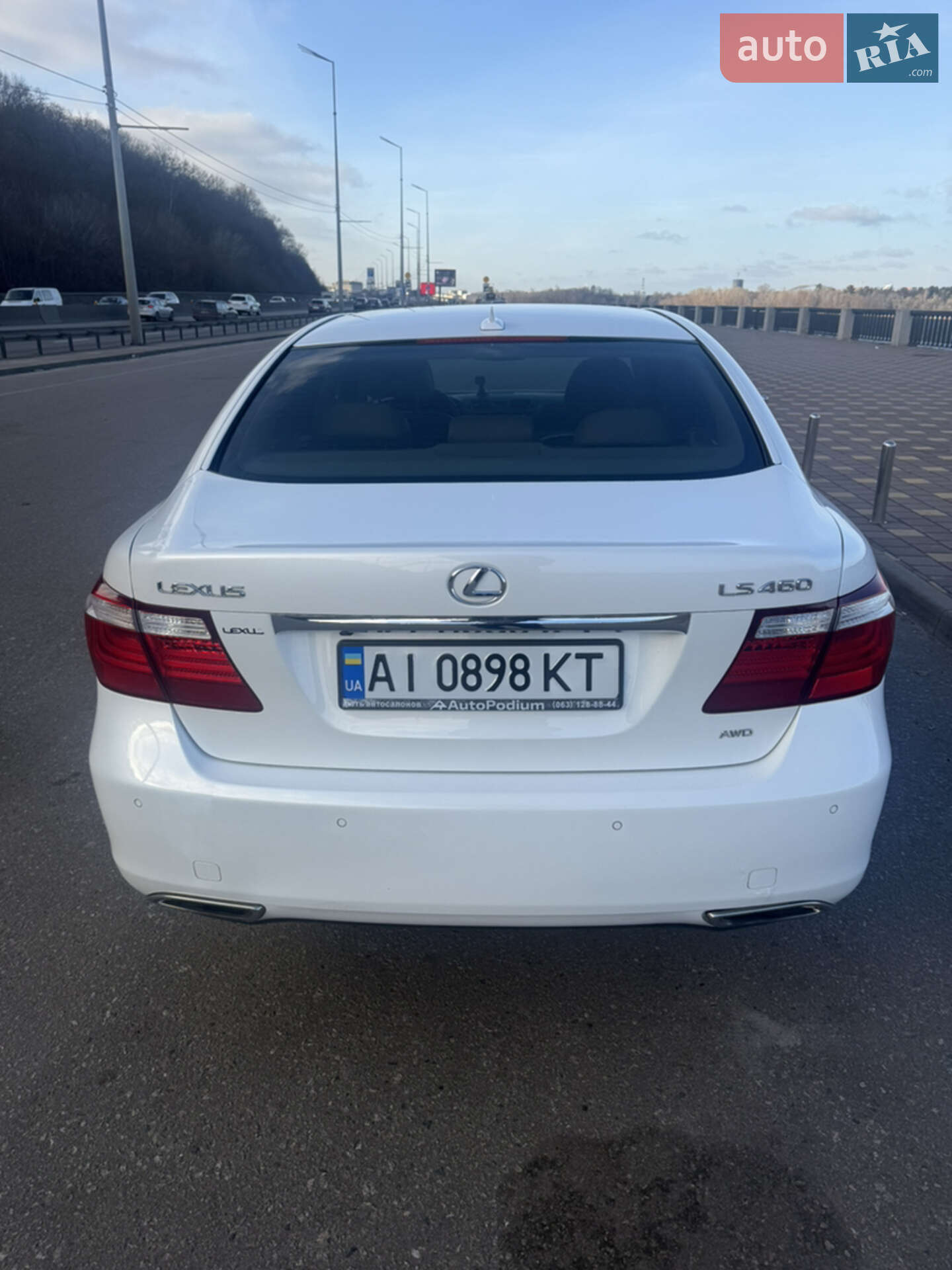 Lexus LS 2009 VIN JTHCL46F195004225 фото оголошення 3 з 8