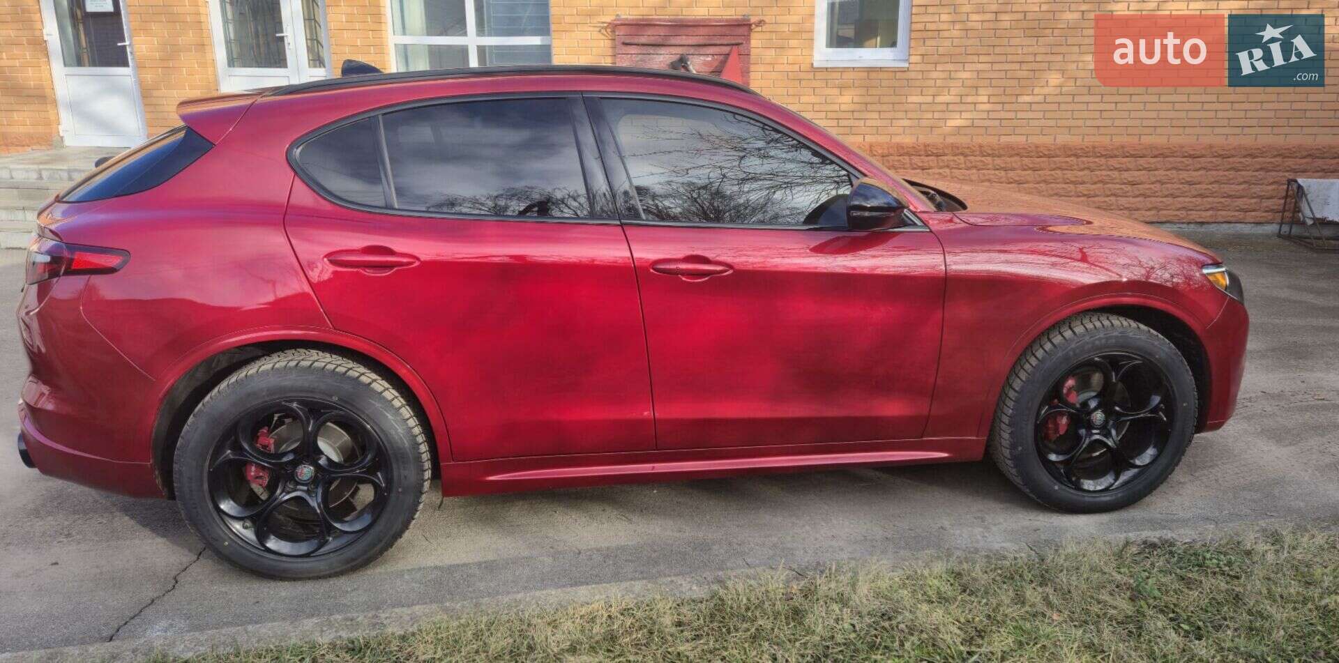 Alfa Romeo Stelvio 2019 VIN ZASPAKBN2L7C76019 фото оголошення 7 з 15