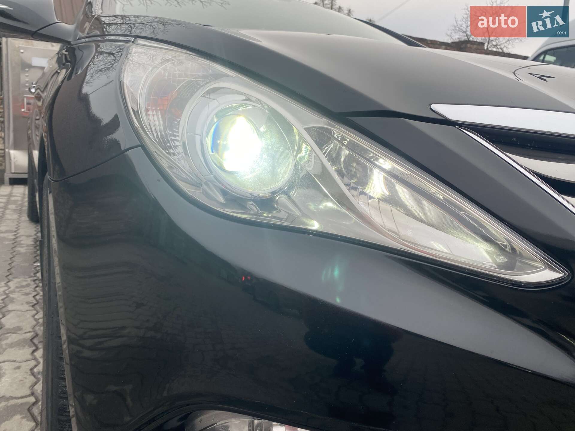 Hyundai Sonata 2010 VIN KMHEC41CBBA199660 фото оголошення 3 з 13