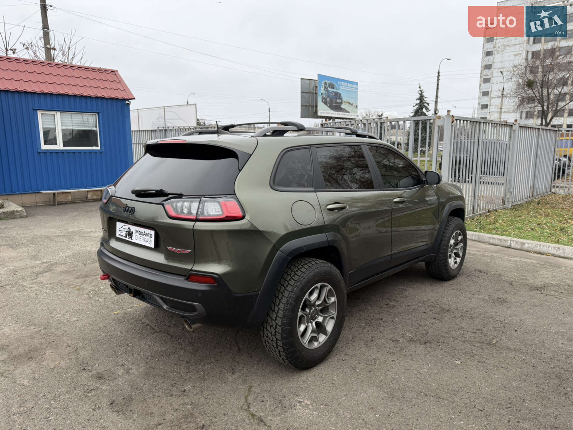 Jeep Cherokee 2020 VIN 1C4PJMBX2MD172963 фото оголошення 10 з 51