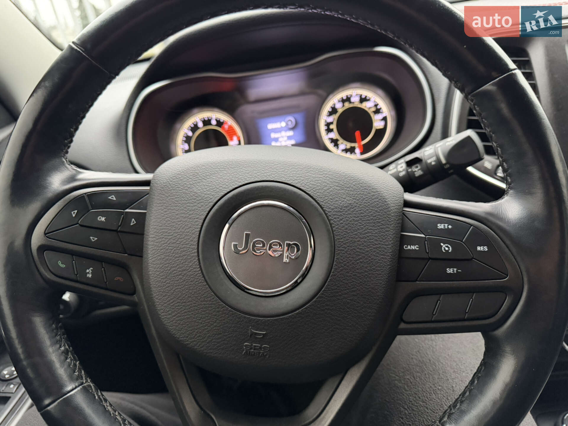 Jeep Cherokee 2020 VIN 1C4PJMBX2MD172963 фото оголошення 31 з 51