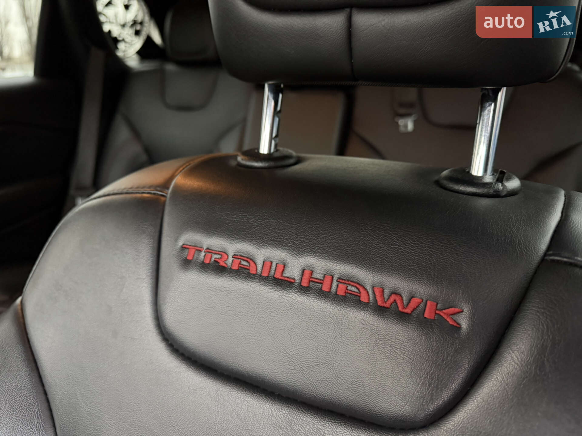 Jeep Cherokee 2020 VIN 1C4PJMBX2MD172963 фото оголошення 33 з 51