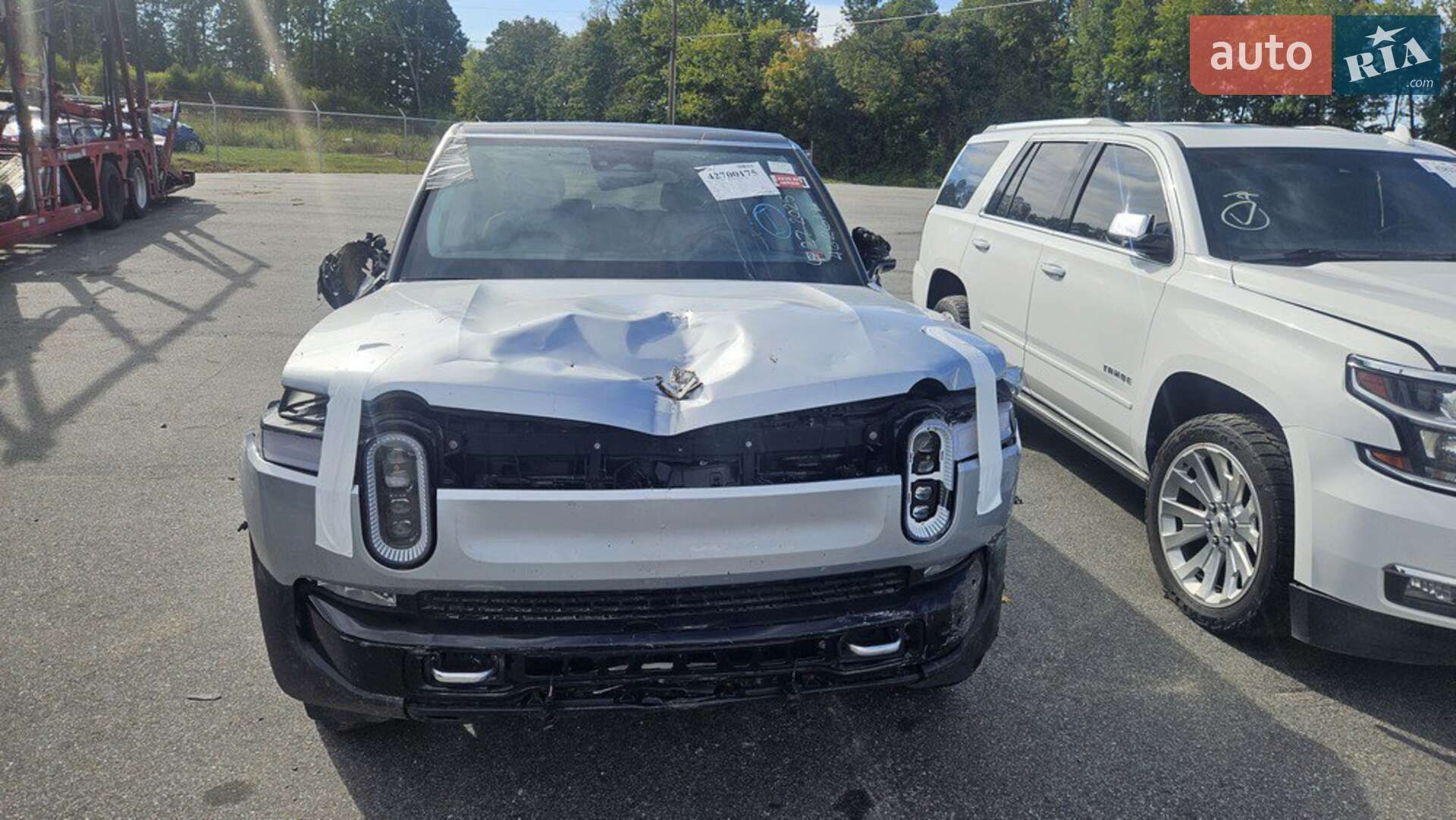 Rivian R1S 2023 VIN 7PDSGABAXPN018754 фото оголошення 2 з 31