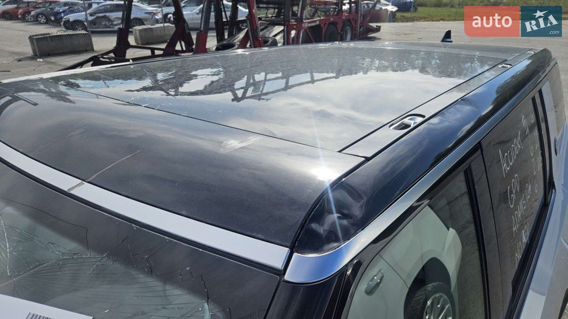 Rivian R1S 2023 VIN 7PDSGABAXPN018754 фото оголошення 4 з 31