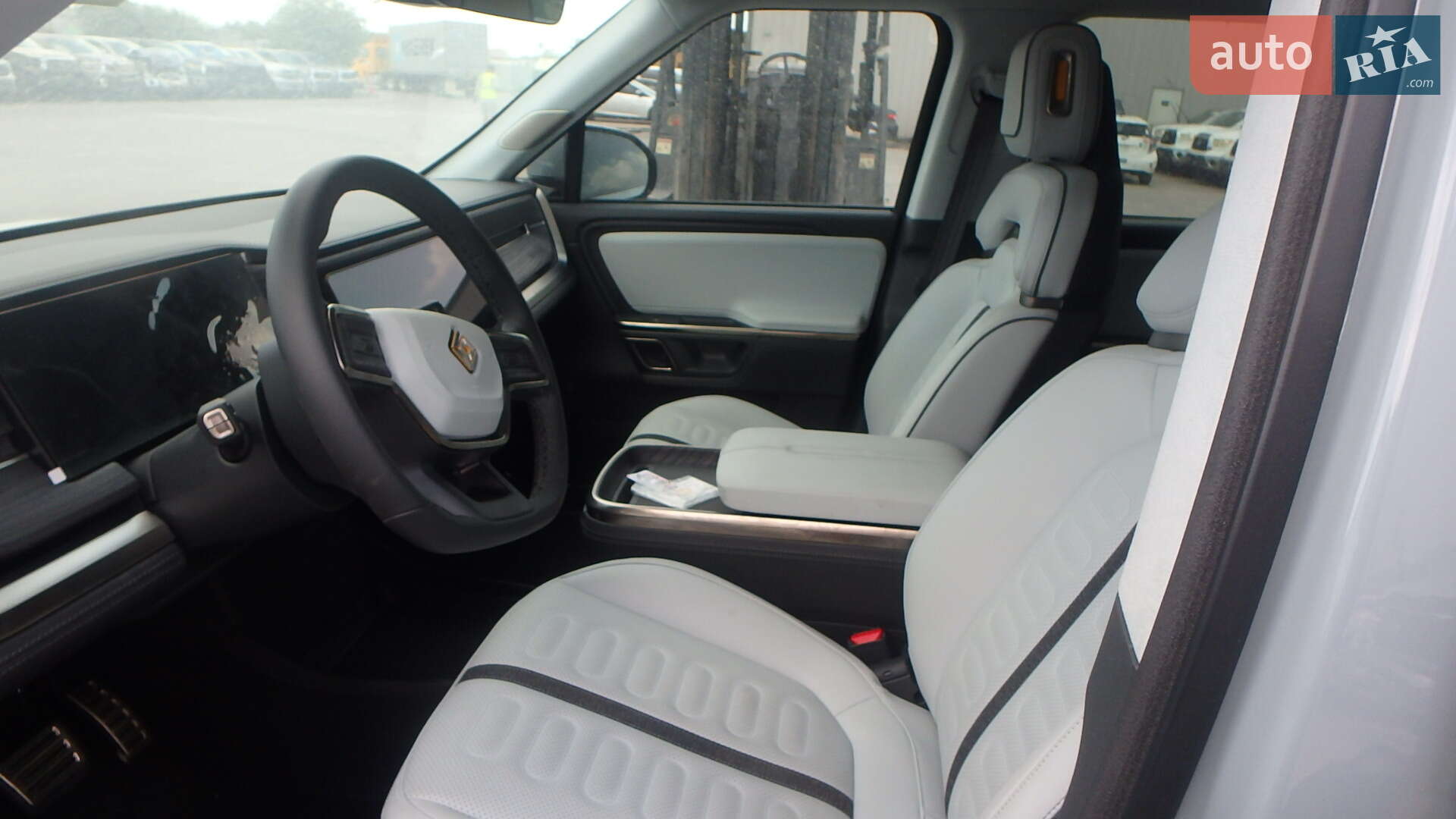 Rivian R1S 2023 VIN 7PDSGABAXPN018754 фото оголошення 31 з 31