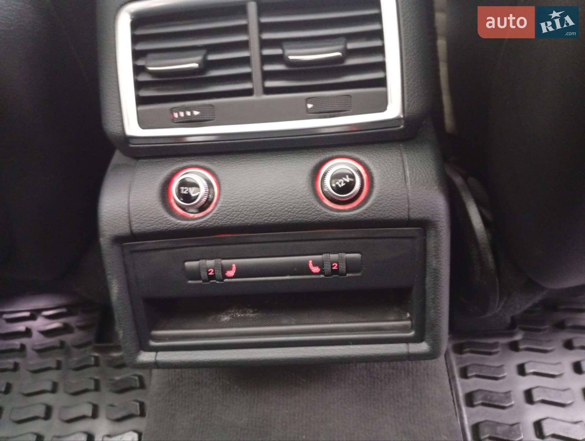 Audi Q7 2015 VIN WA1CGAFE3FD018294 фото оголошення 25 з 38