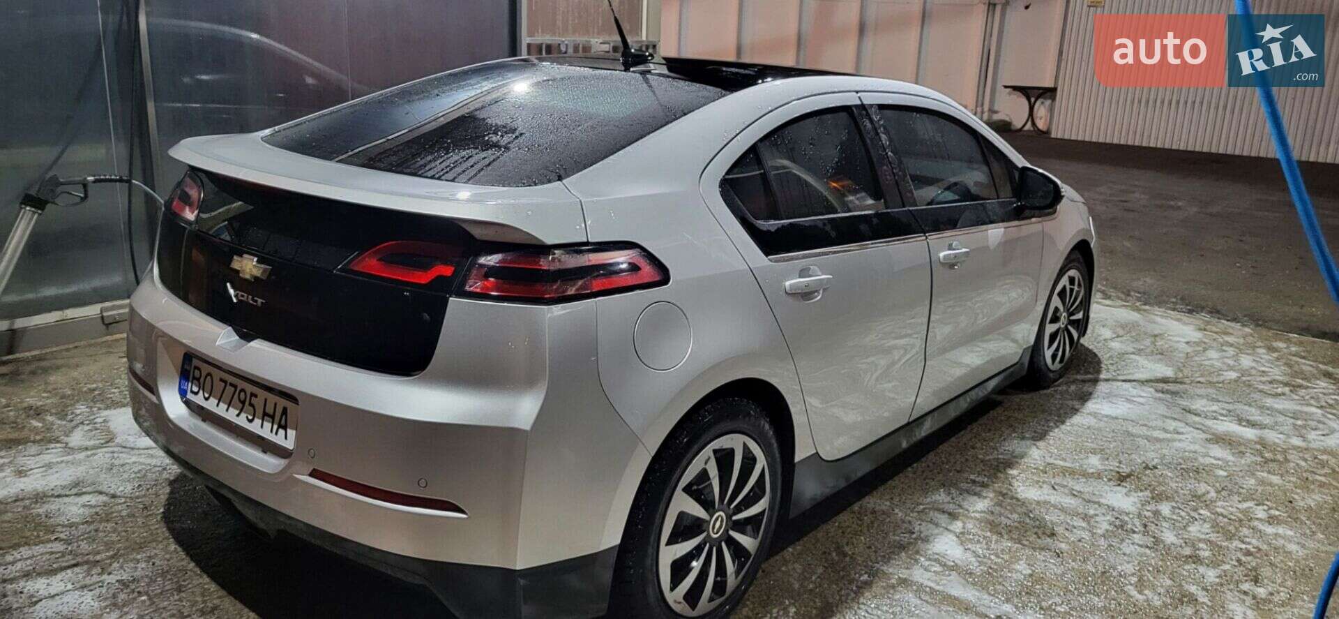 Chevrolet Volt 2011 VIN 1G1RD6E46CU108560 фото оголошення 2 з 28