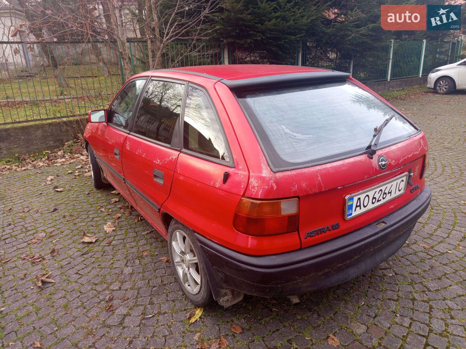 Opel Astra 1994 VIN W0L000058R5269621 фото оголошення 4 з 6