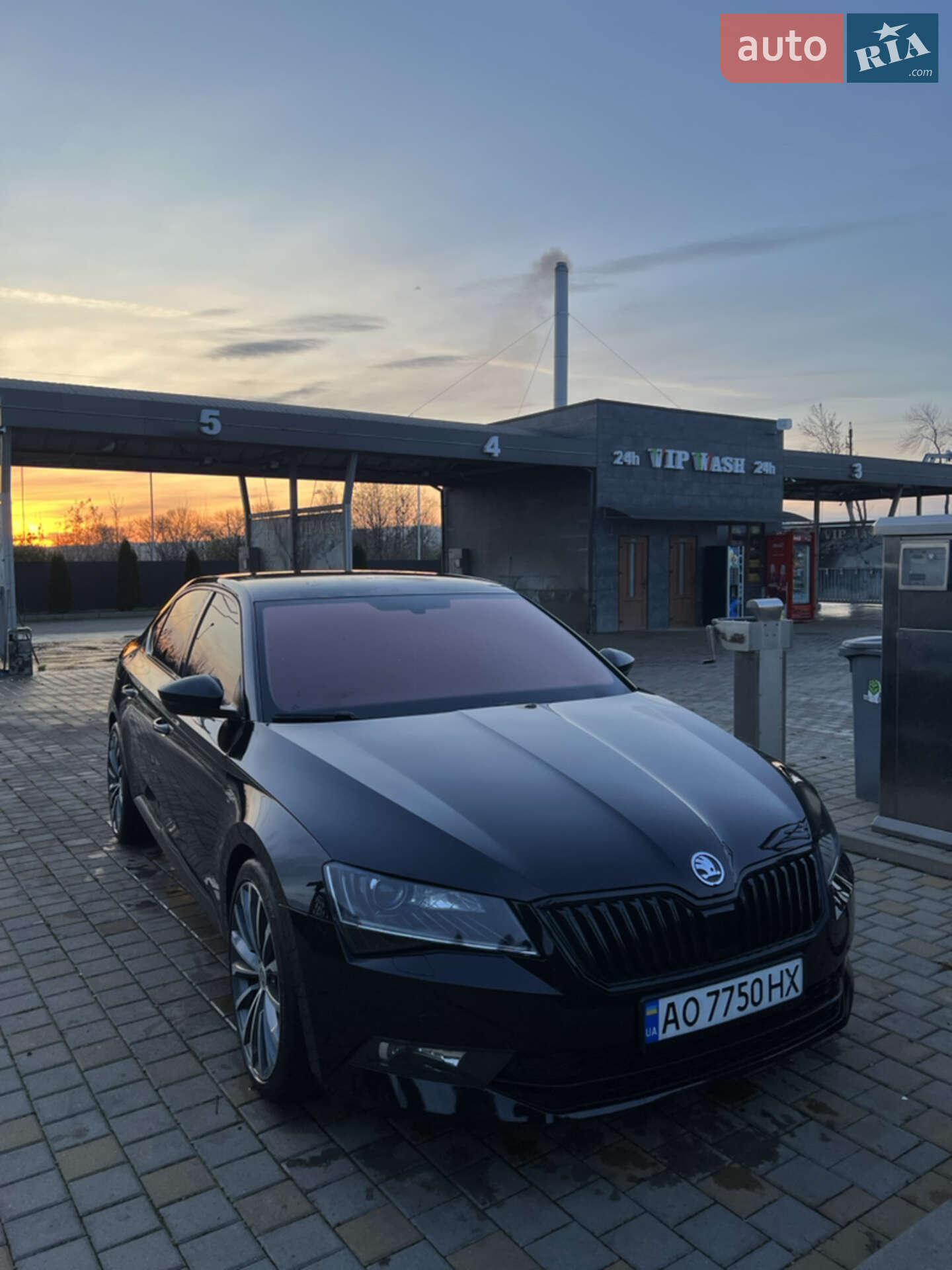 Skoda Superb 2016 VIN TMBAH7NP1H7039646 фото оголошення 4 з 9