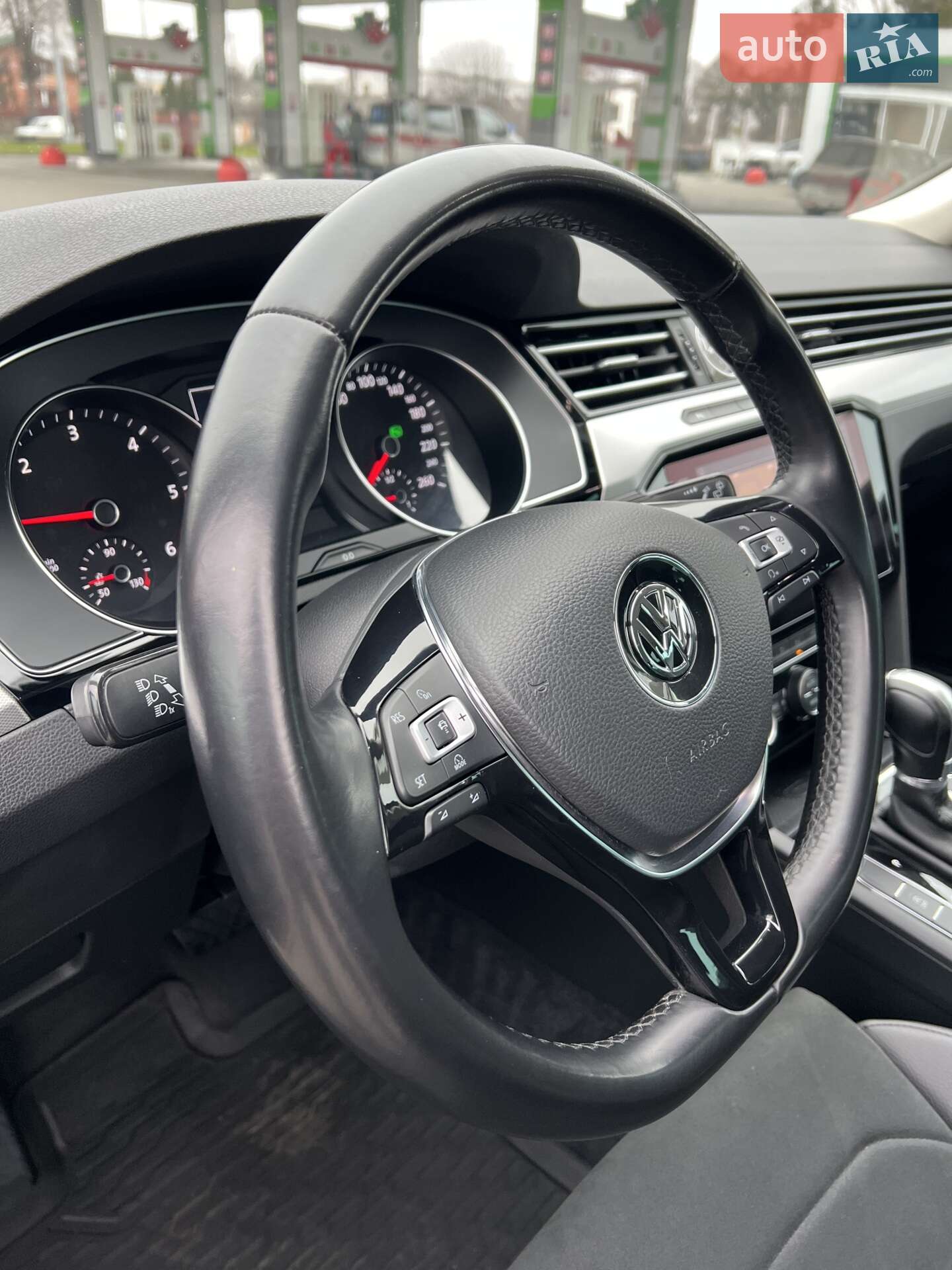 Volkswagen Passat 2017 VIN WVWZZZ3CZJE053128 фото оголошення 23 з 94