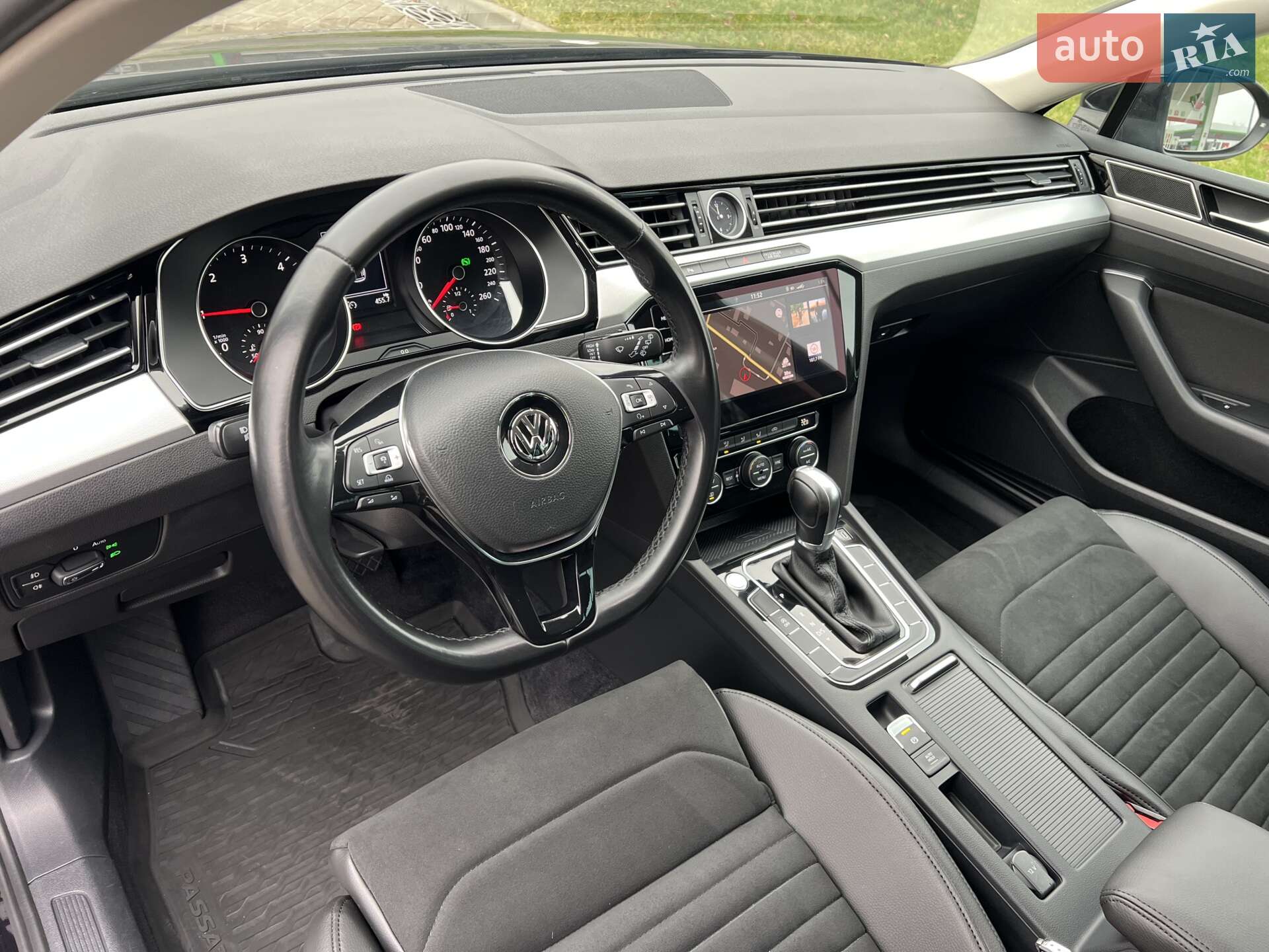 Volkswagen Passat 2017 VIN WVWZZZ3CZJE053128 фото оголошення 24 з 94