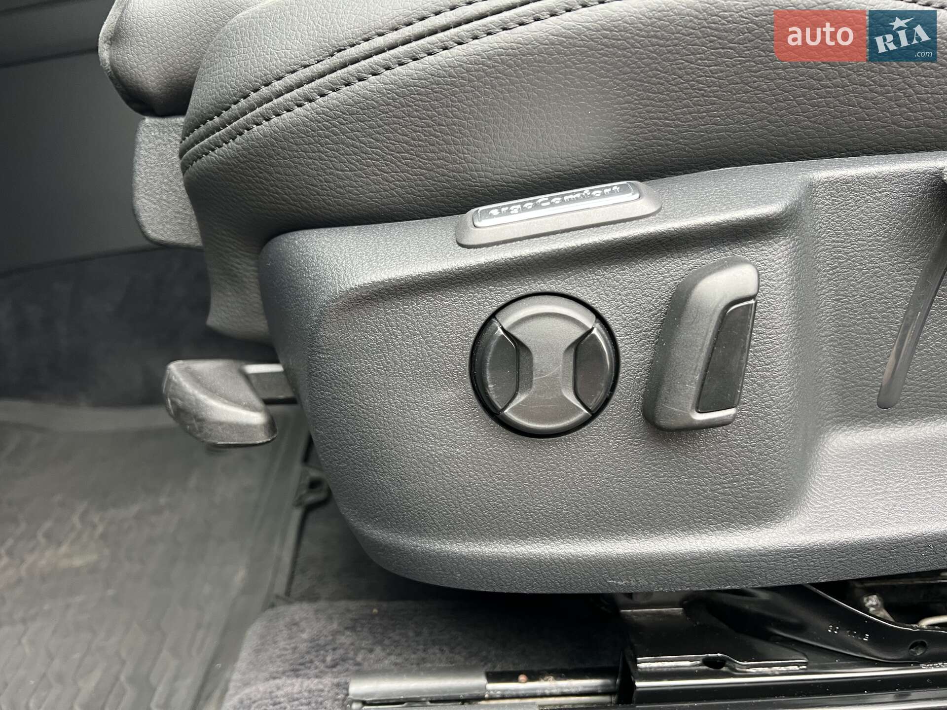 Volkswagen Passat 2017 VIN WVWZZZ3CZJE053128 фото оголошення 22 з 94