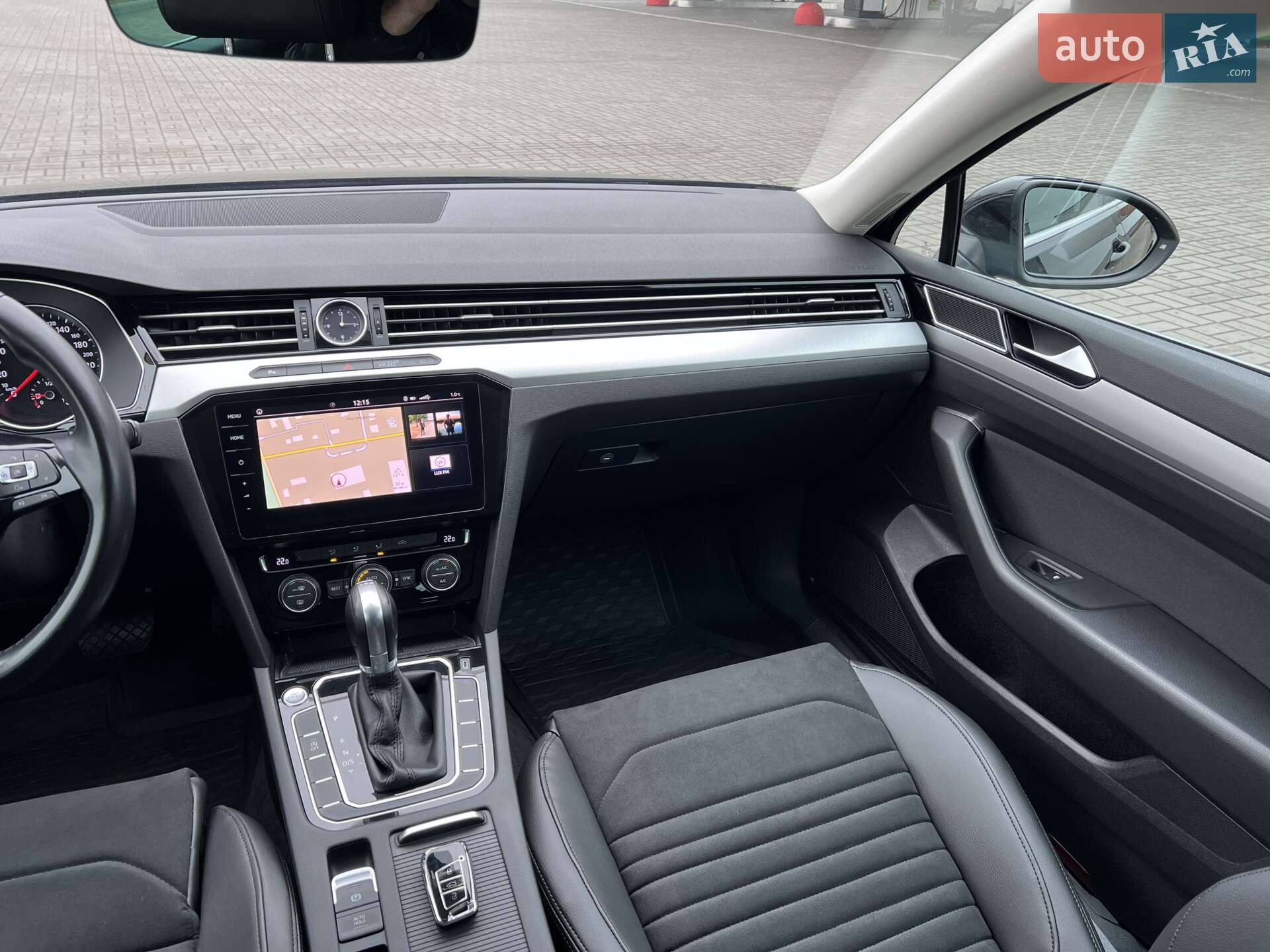 Volkswagen Passat 2017 VIN WVWZZZ3CZJE053128 фото оголошення 27 з 94