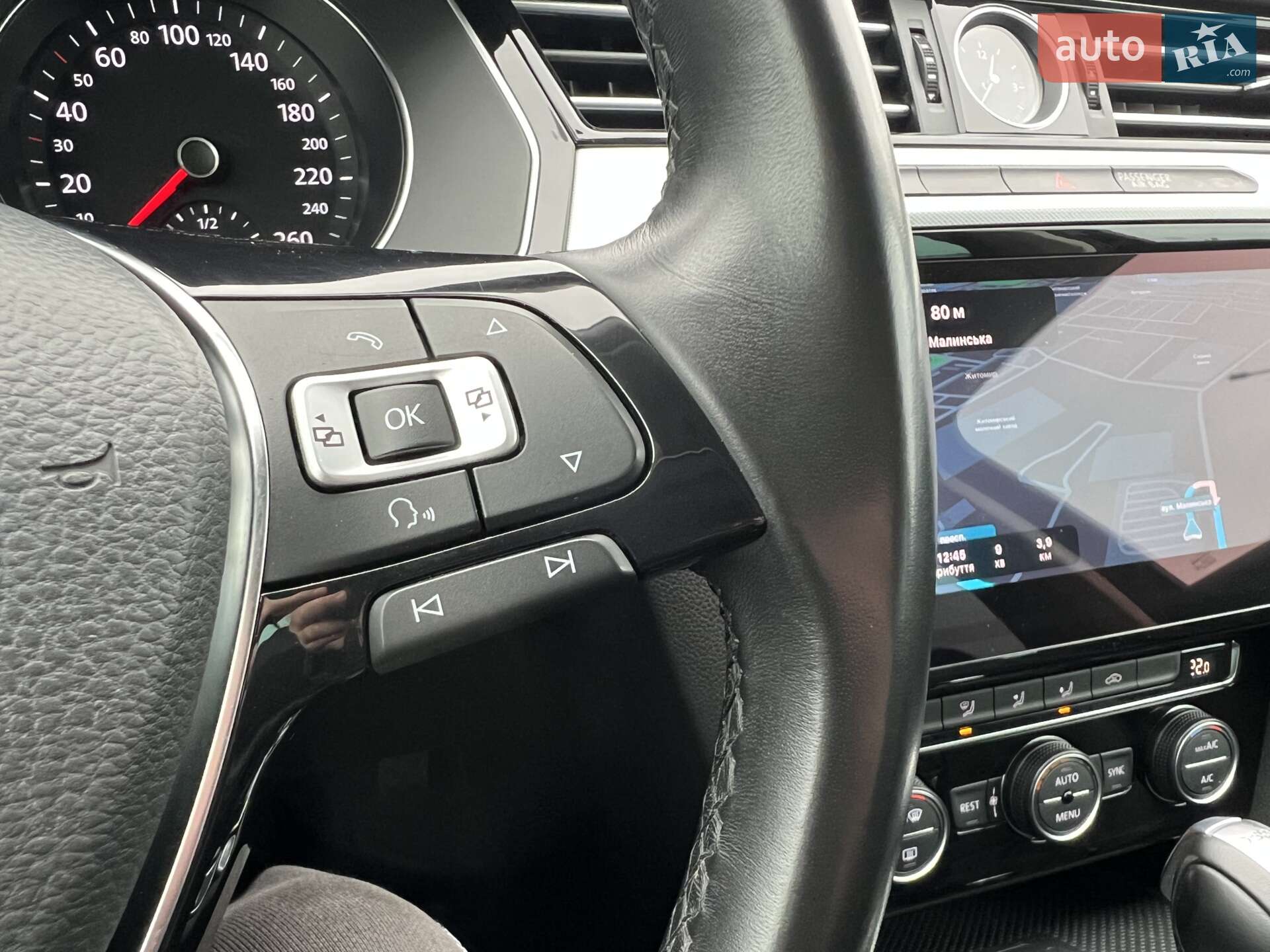 Volkswagen Passat 2017 VIN WVWZZZ3CZJE053128 фото оголошення 49 з 94