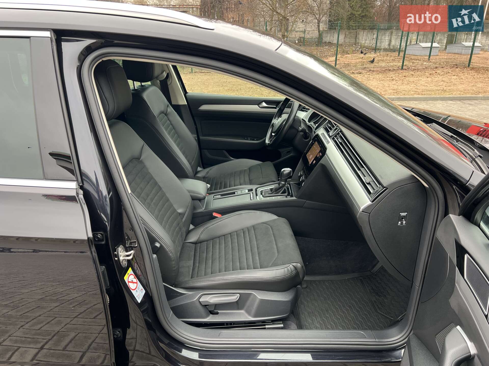 Volkswagen Passat 2017 VIN WVWZZZ3CZJE053128 фото оголошення 69 з 94