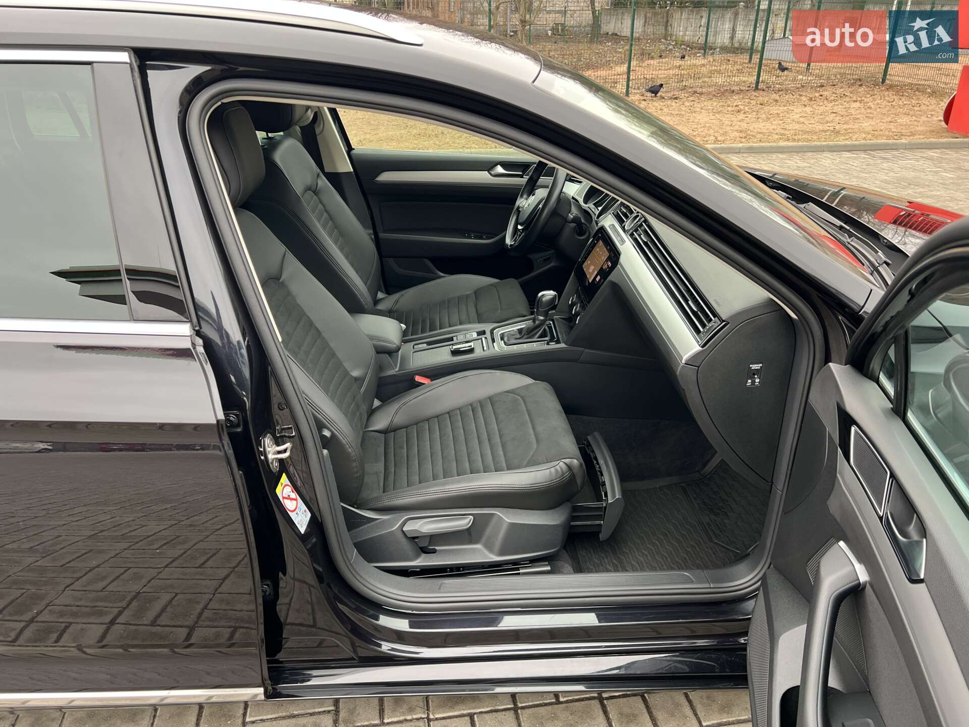 Volkswagen Passat 2017 VIN WVWZZZ3CZJE053128 фото оголошення 71 з 94