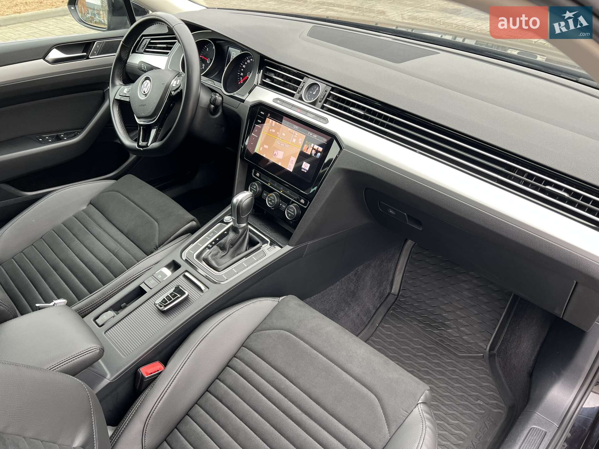 Volkswagen Passat 2017 VIN WVWZZZ3CZJE053128 фото оголошення 70 з 94