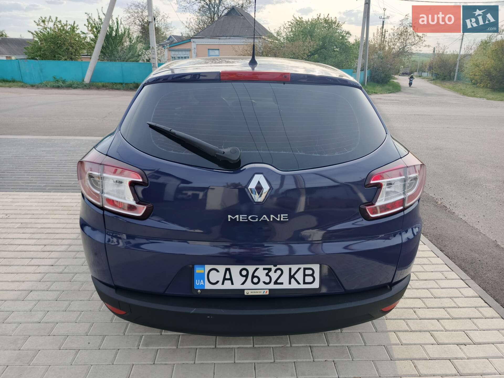 Renault Megane 2011 VIN VF1KZ5G0646376703 фото оголошення 5 з 11