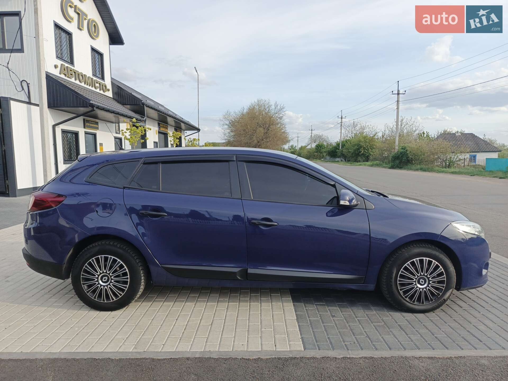 Renault Megane 2011 VIN VF1KZ5G0646376703 фото оголошення 7 з 11