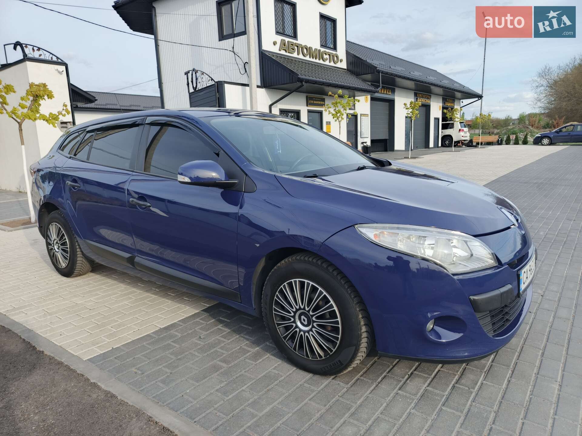 Renault Megane 2011 VIN VF1KZ5G0646376703 фото оголошення 8 з 11