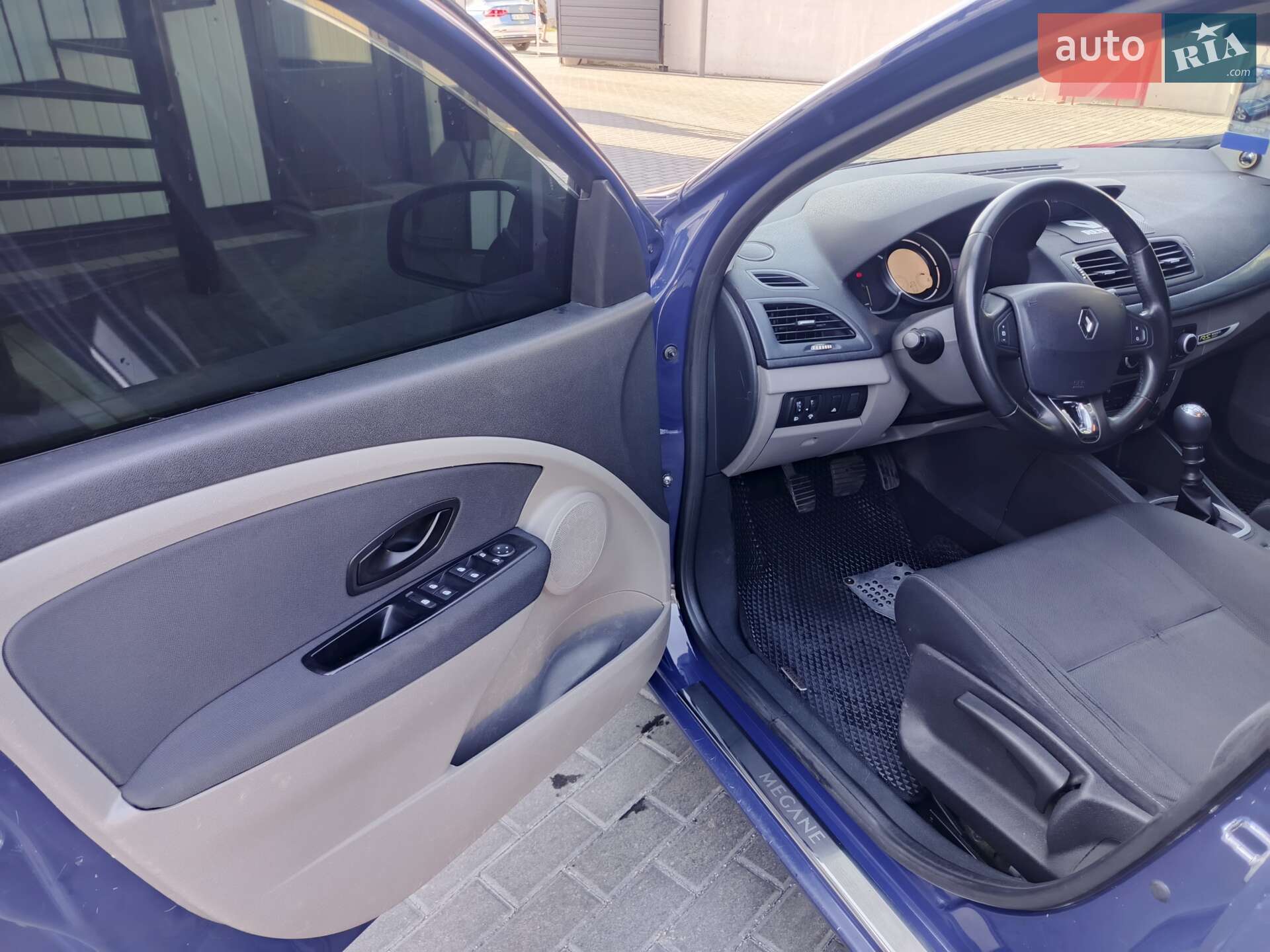 Renault Megane 2011 VIN VF1KZ5G0646376703 фото оголошення 9 з 11