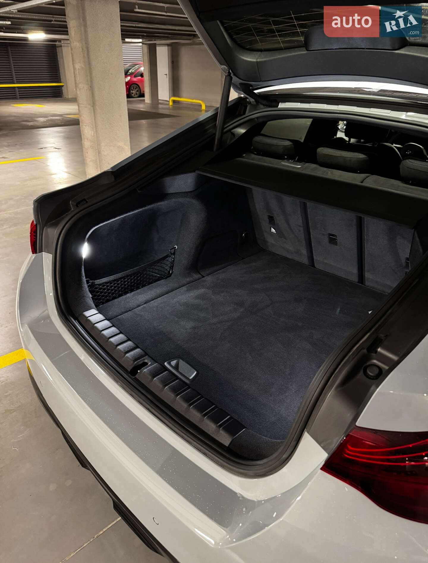 BMW i4 2024 VIN WBY31HD010FU23491 фото оголошення 24 з 29