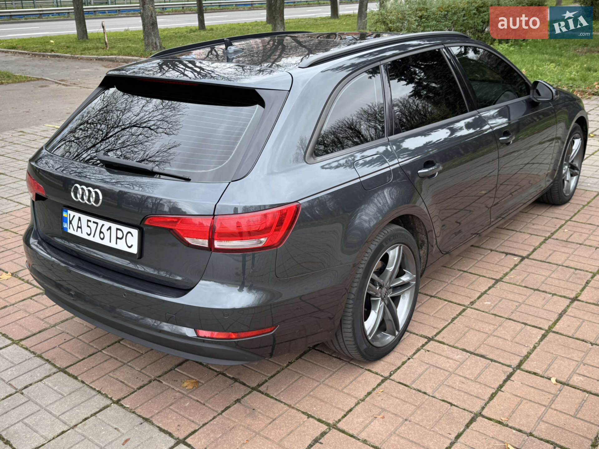 Audi A4 2016 VIN WAUZZZF42HA007949 фото оголошення 25 з 52
