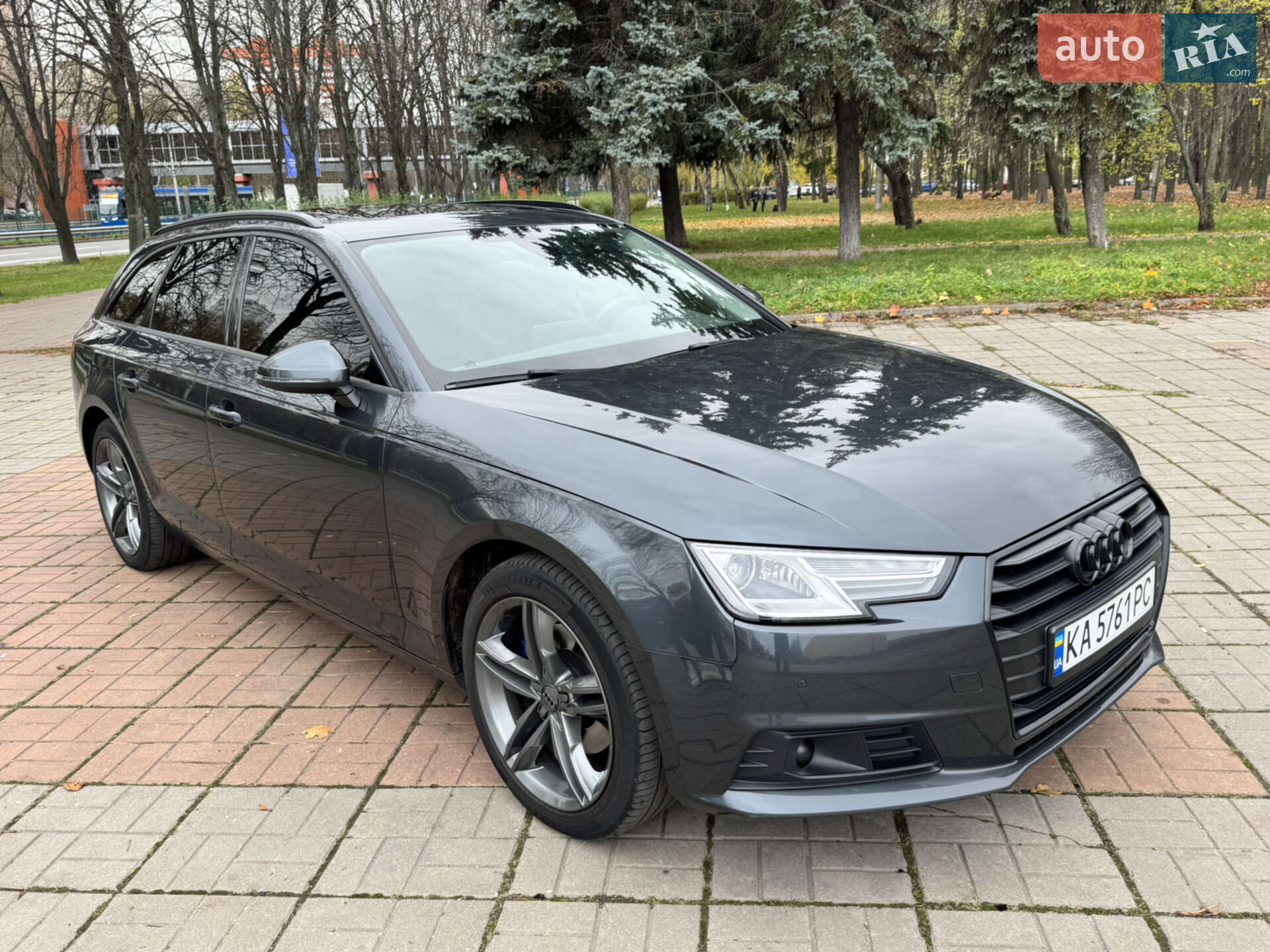 Audi A4 2016 VIN WAUZZZF42HA007949 фото оголошення 12 з 52
