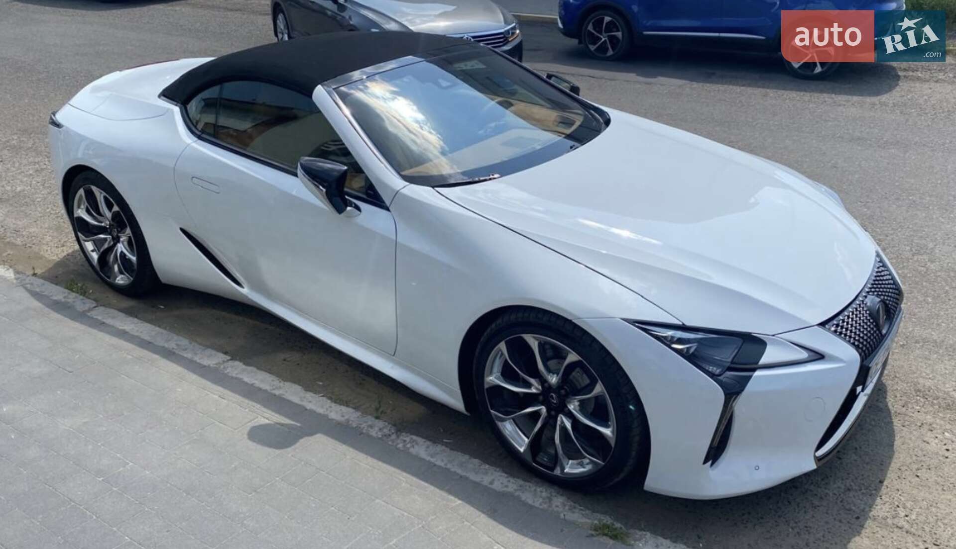 Lexus LC 2020 VIN JTHFPAAY80A101053 фото оголошення 2 з 15