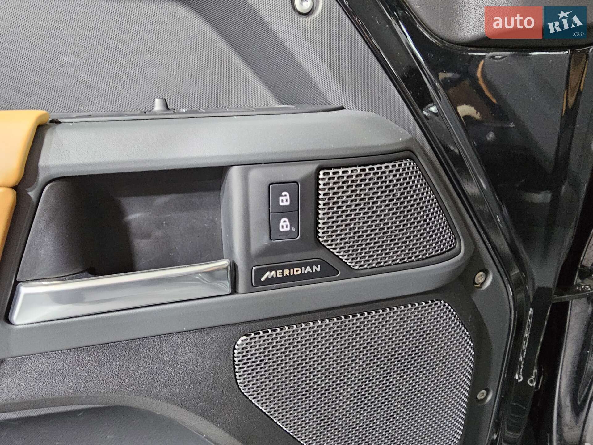 Land Rover Defender 2022 VIN SALEA7BW2P2156206 фото оголошення 32 з 51