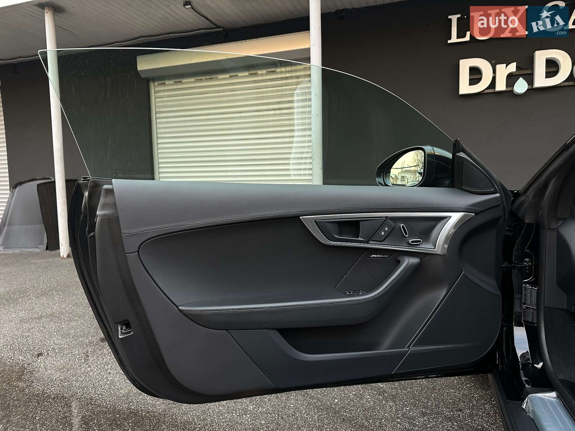 Jaguar F-Type 2023 VIN SAJDB1BX0RCK84125 фото оголошення 38 з 82