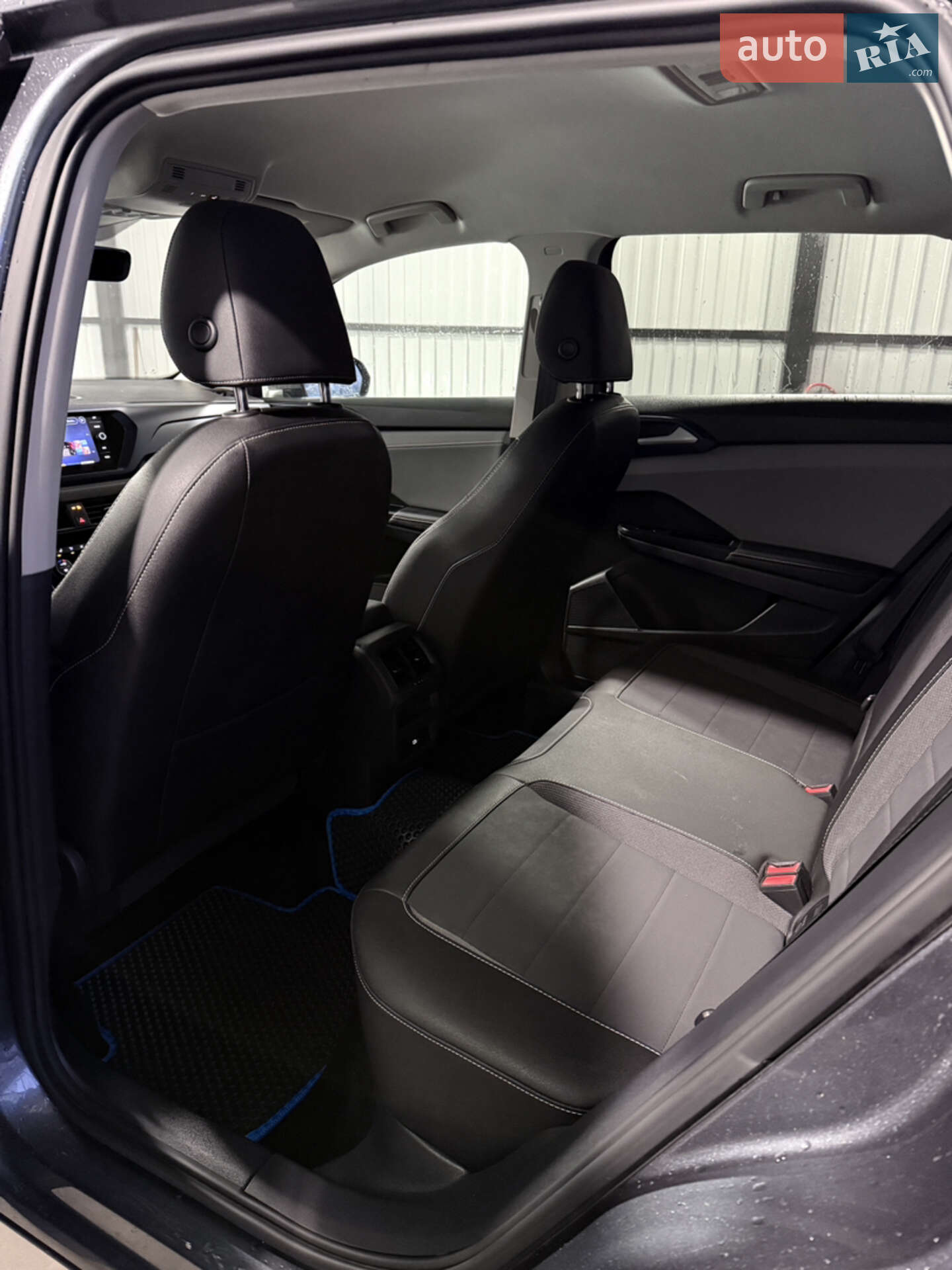 Volkswagen Taos 2024 VIN 3VVSX7B28RM115601 фото оголошення 17 з 71