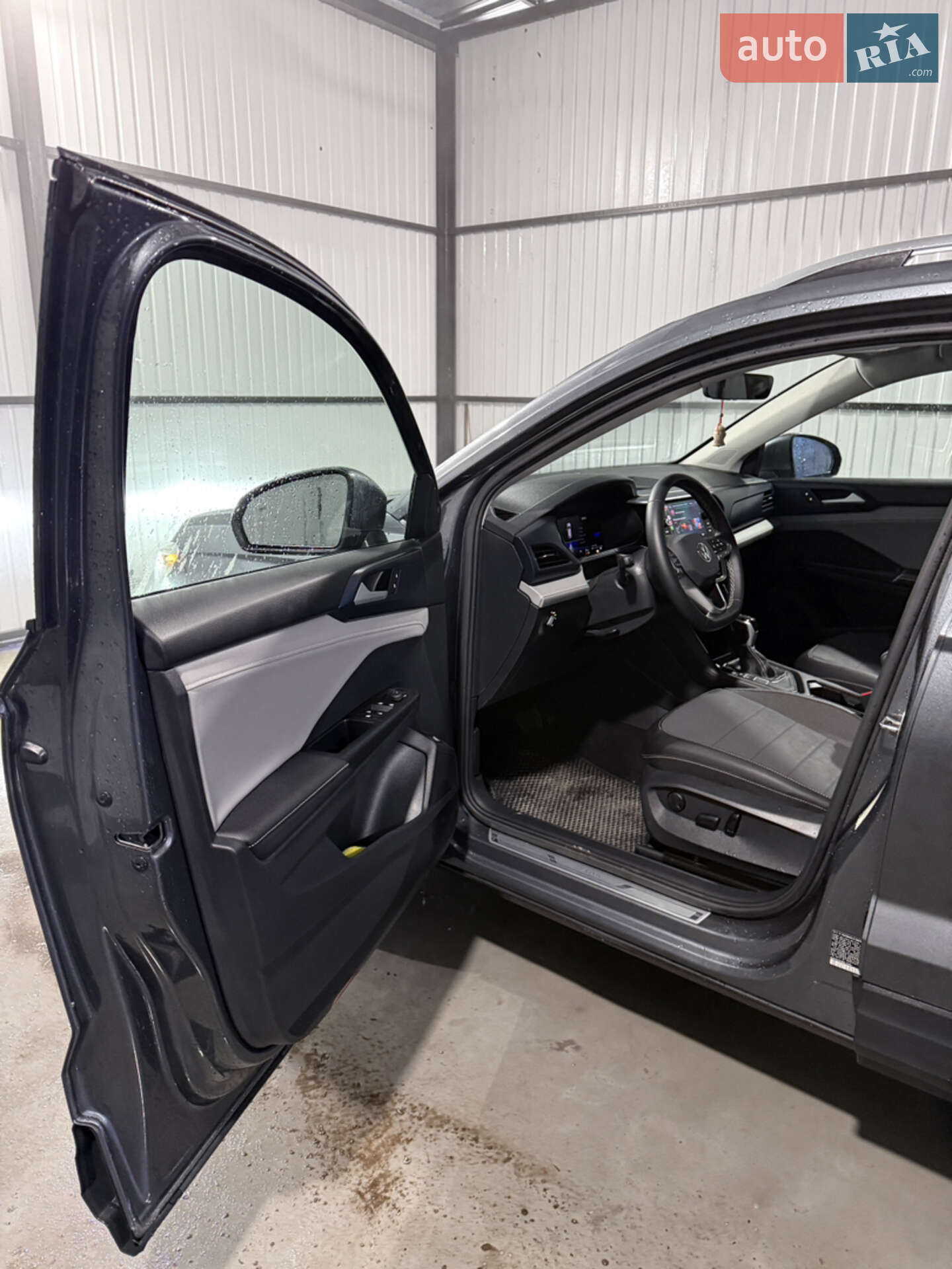Volkswagen Taos 2024 VIN 3VVSX7B28RM115601 фото оголошення 18 з 71