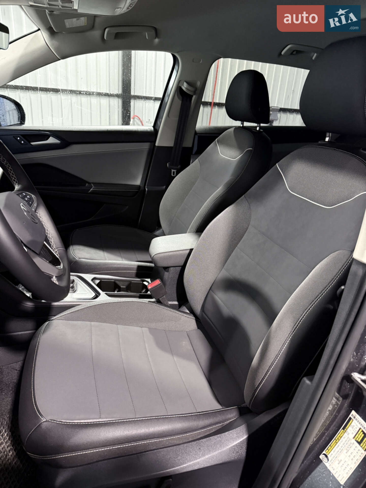 Volkswagen Taos 2024 VIN 3VVSX7B28RM115601 фото оголошення 19 з 71