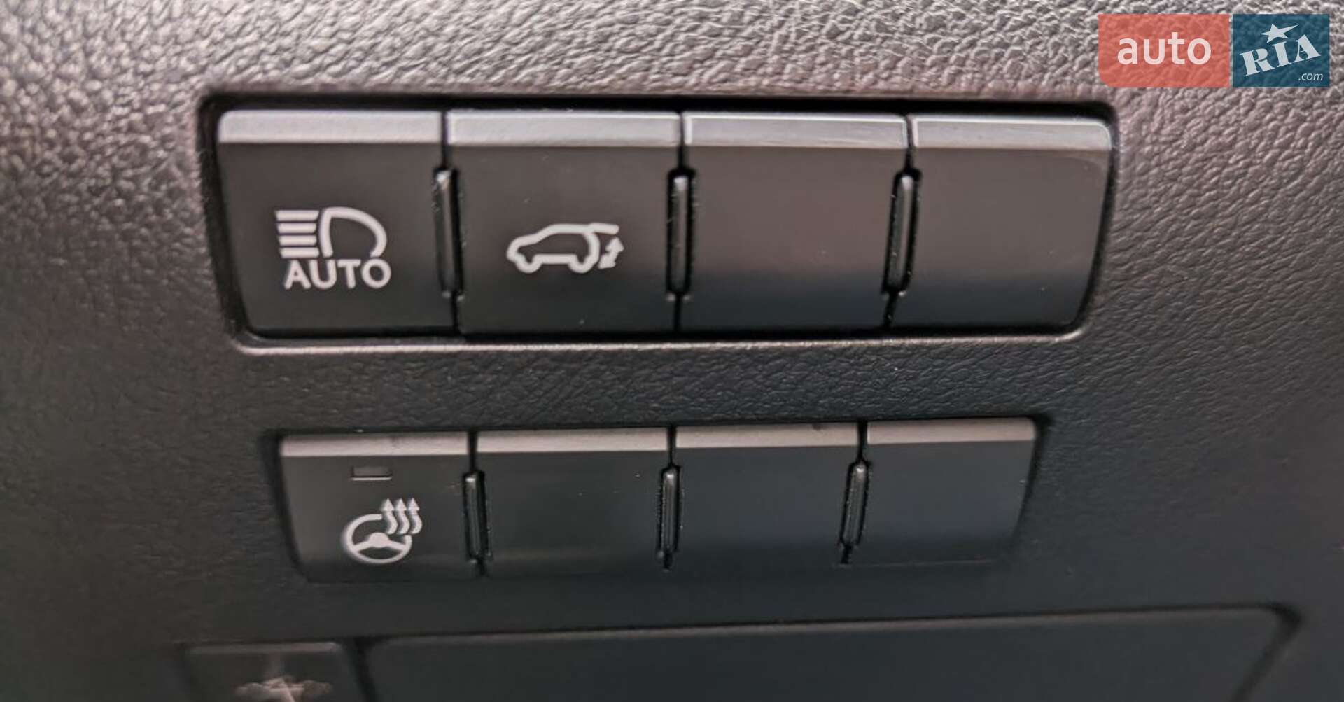 Lexus RX 2019 VIN 2T2BZMCAXKC189724 фото оголошення 12 з 17