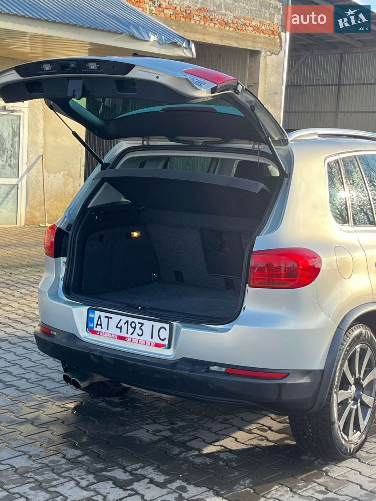 VOLKSWAGEN TIGUAN 2012 VIN WVGAV7AX6DW526920 фото оголошення 7 з 11