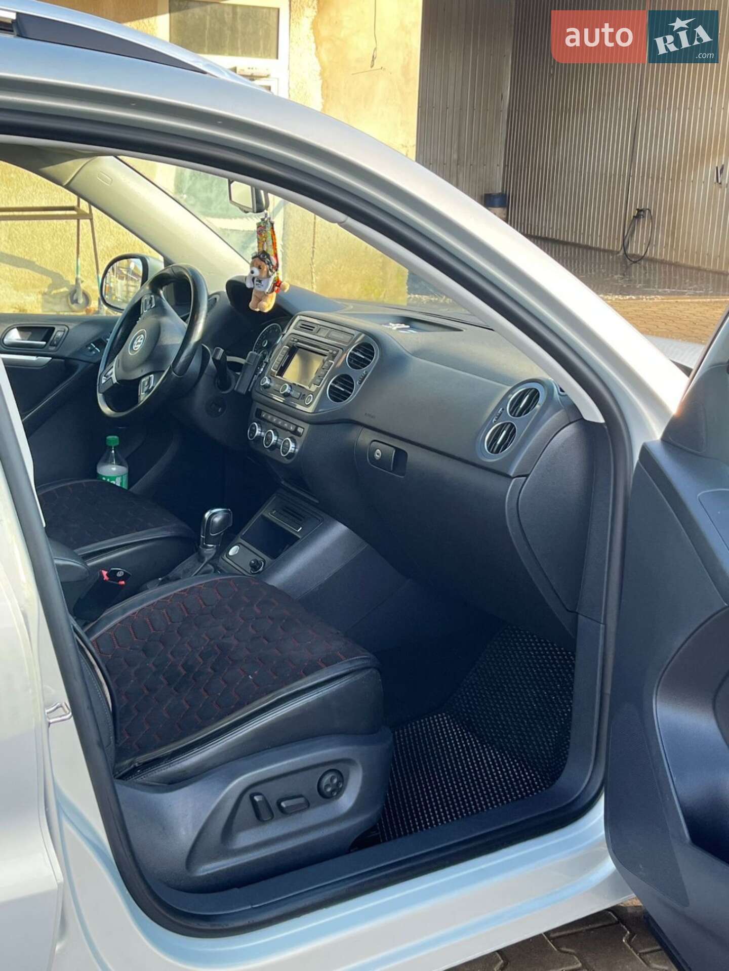 VOLKSWAGEN TIGUAN 2012 VIN WVGAV7AX6DW526920 фото оголошення 8 з 11