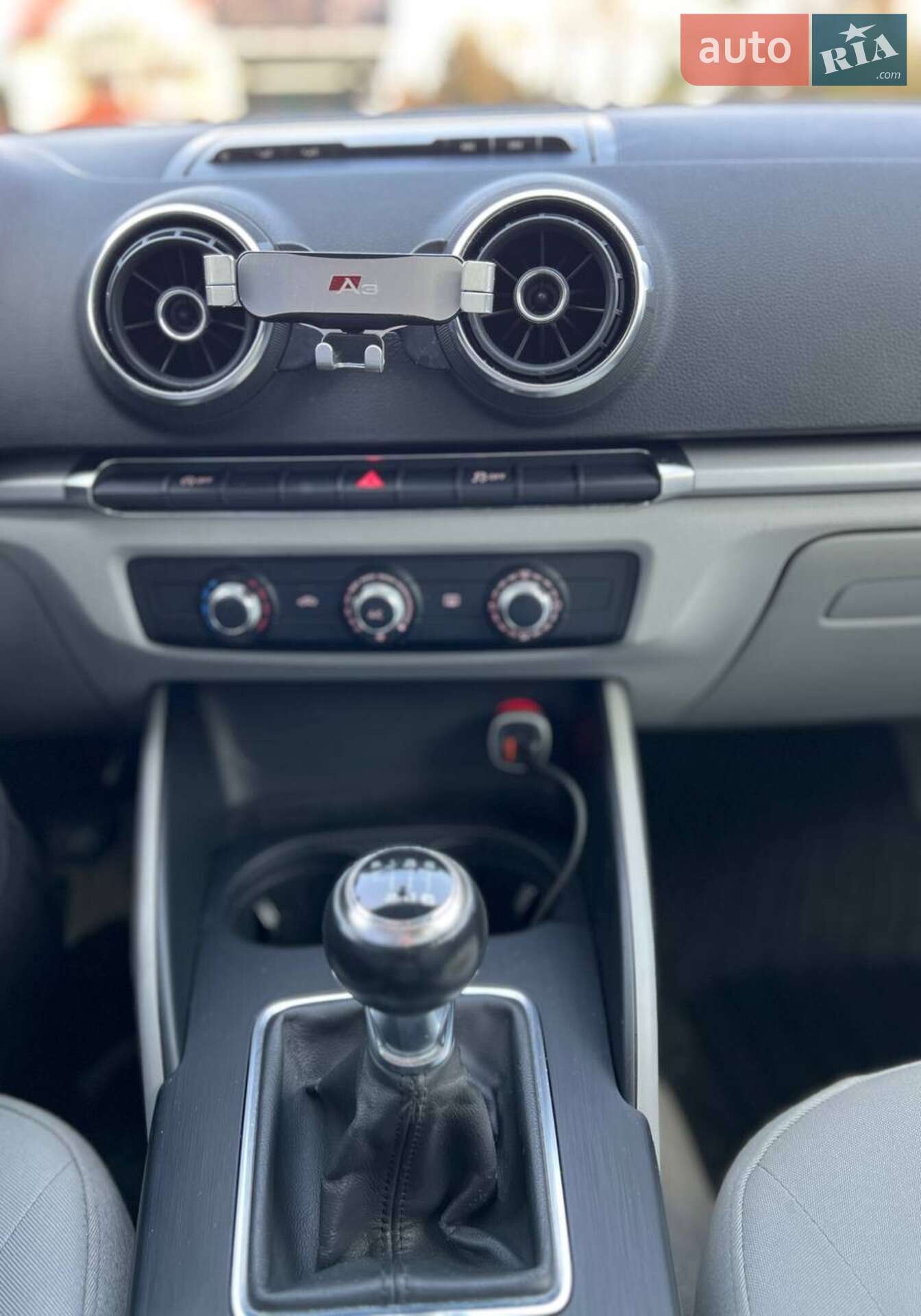Audi A3 2014 VIN WAUZZZ8V8E1034204 фото оголошення 10 з 12