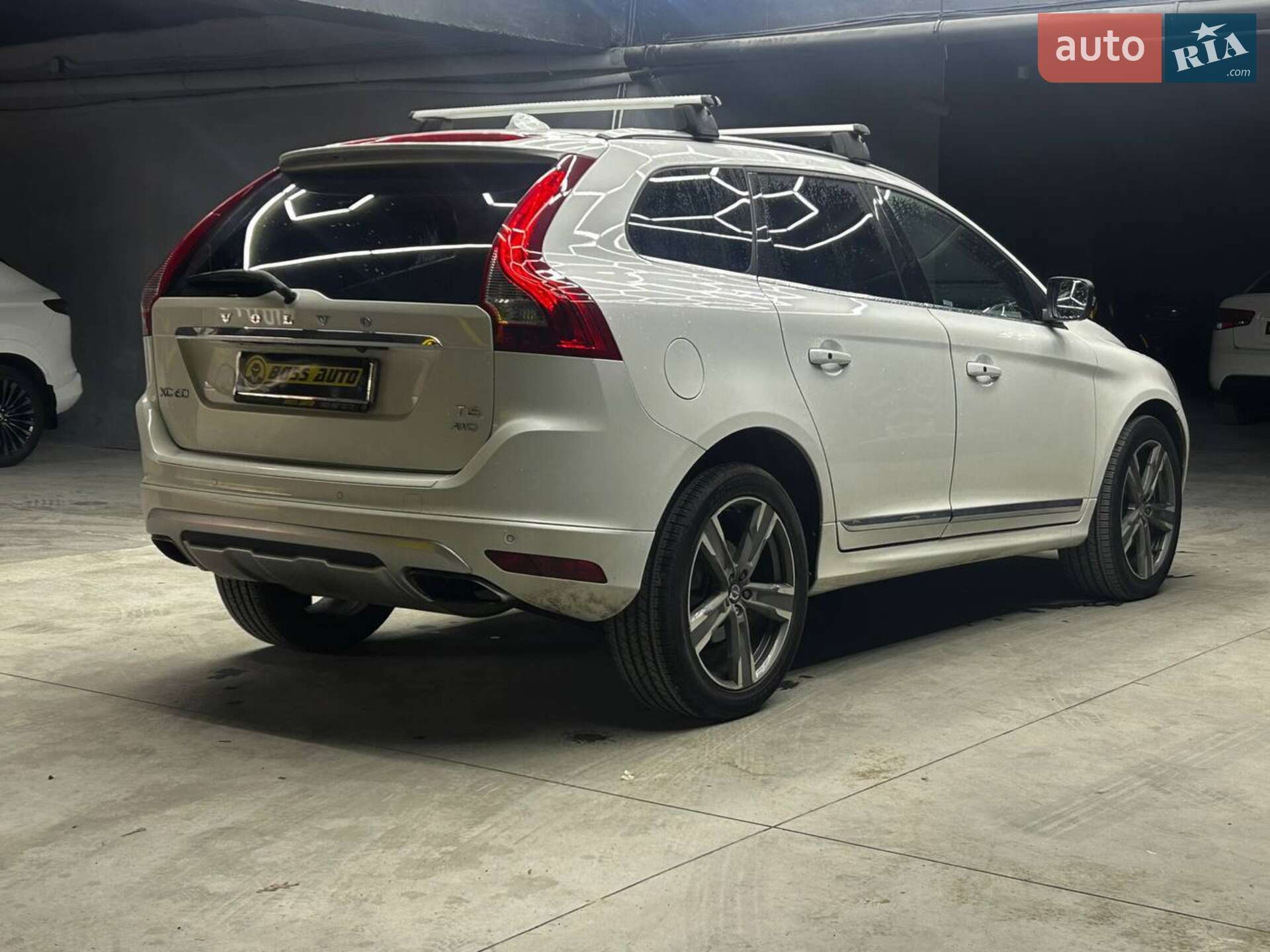 Volvo XC60 2016 VIN YV449MRR8H2107388 фото оголошення 6 з 14