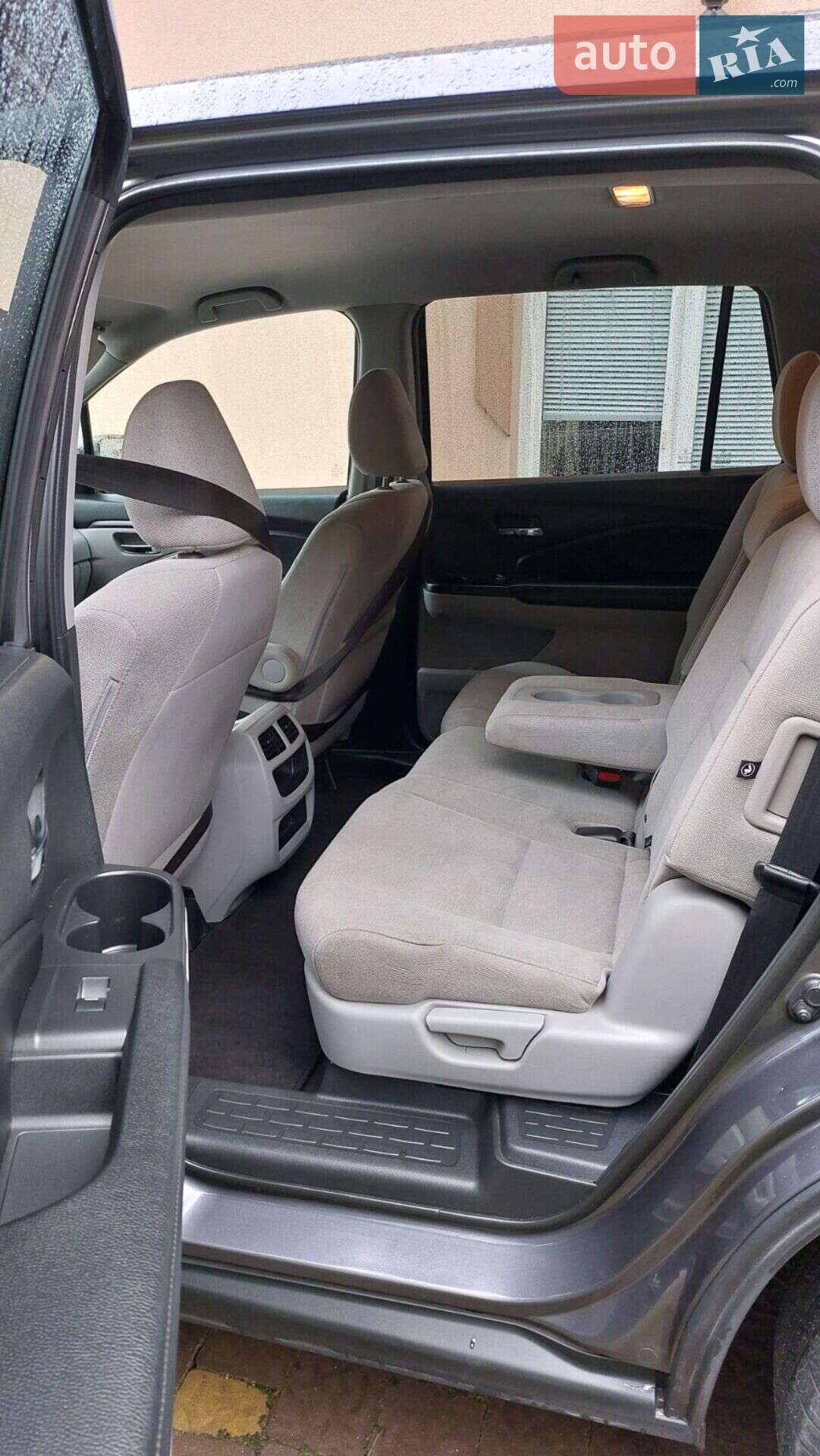 Honda Pilot 2019 VIN 5FNYF5H19KB026032 фото оголошення 3 з 13