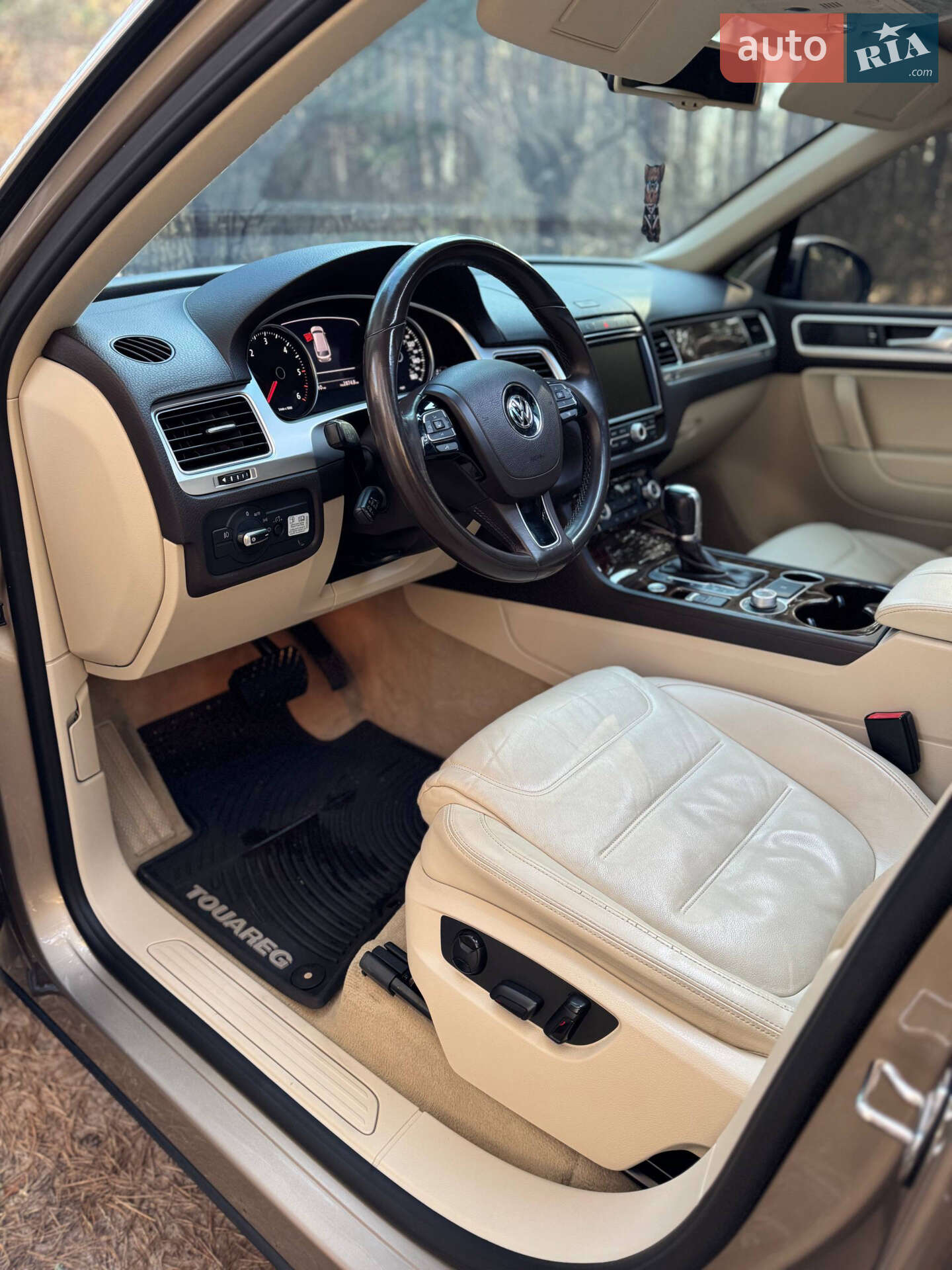 Volkswagen Touareg 2015 VIN WVGEP9BP1FD006564 фото оголошення 5 з 12