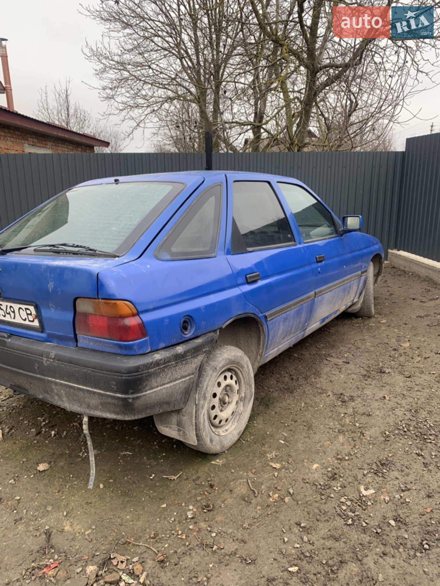 Ford Escort 1992 VIN WF0AXXGCAAND85093 фото оголошення 2 з 4
