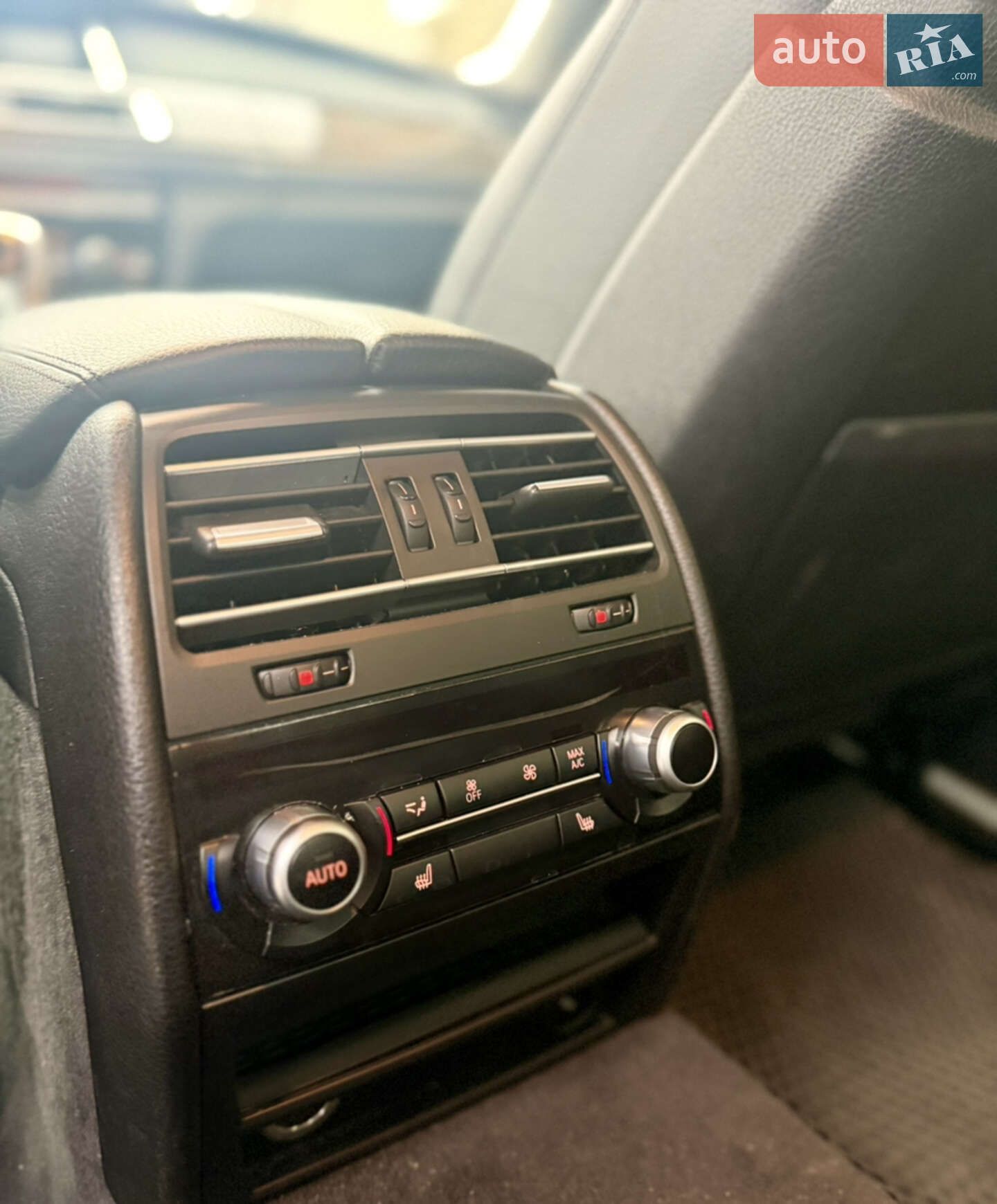 BMW 7 Series 2014 VIN WBAYC41000DZ77337 фото оголошення 17 з 19