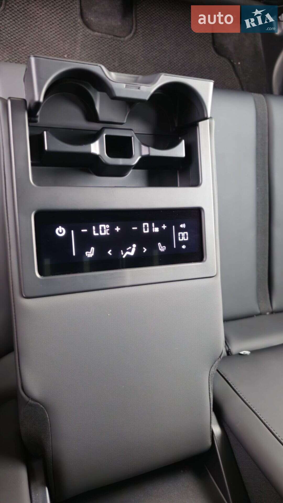 Fisker Ocean 2023 VIN VCF1EBE25PG010830 фото оголошення 40 з 75